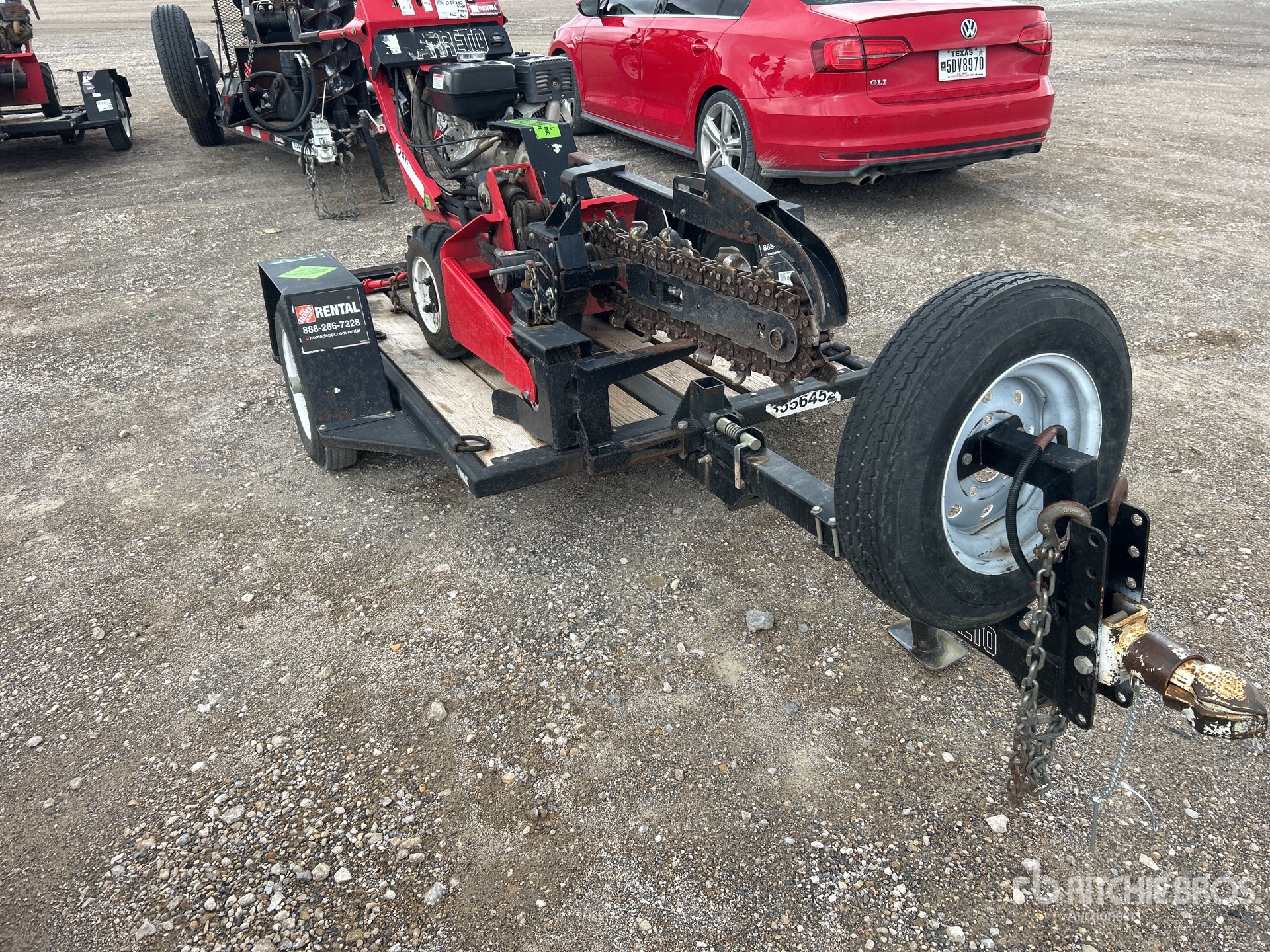 General Appearance with Picture, Right Front Corner