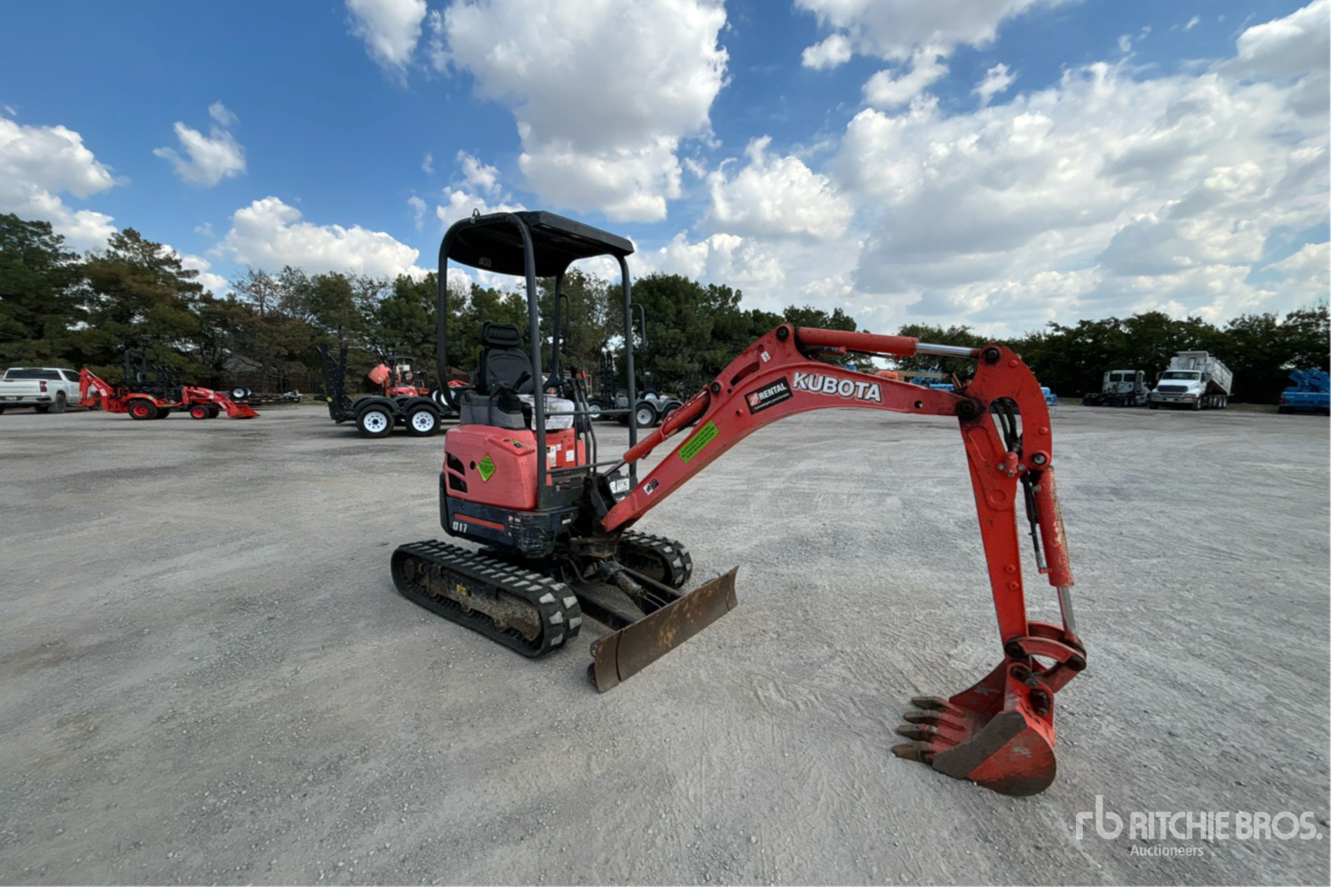 General Appearance with Picture, Right Front Corner