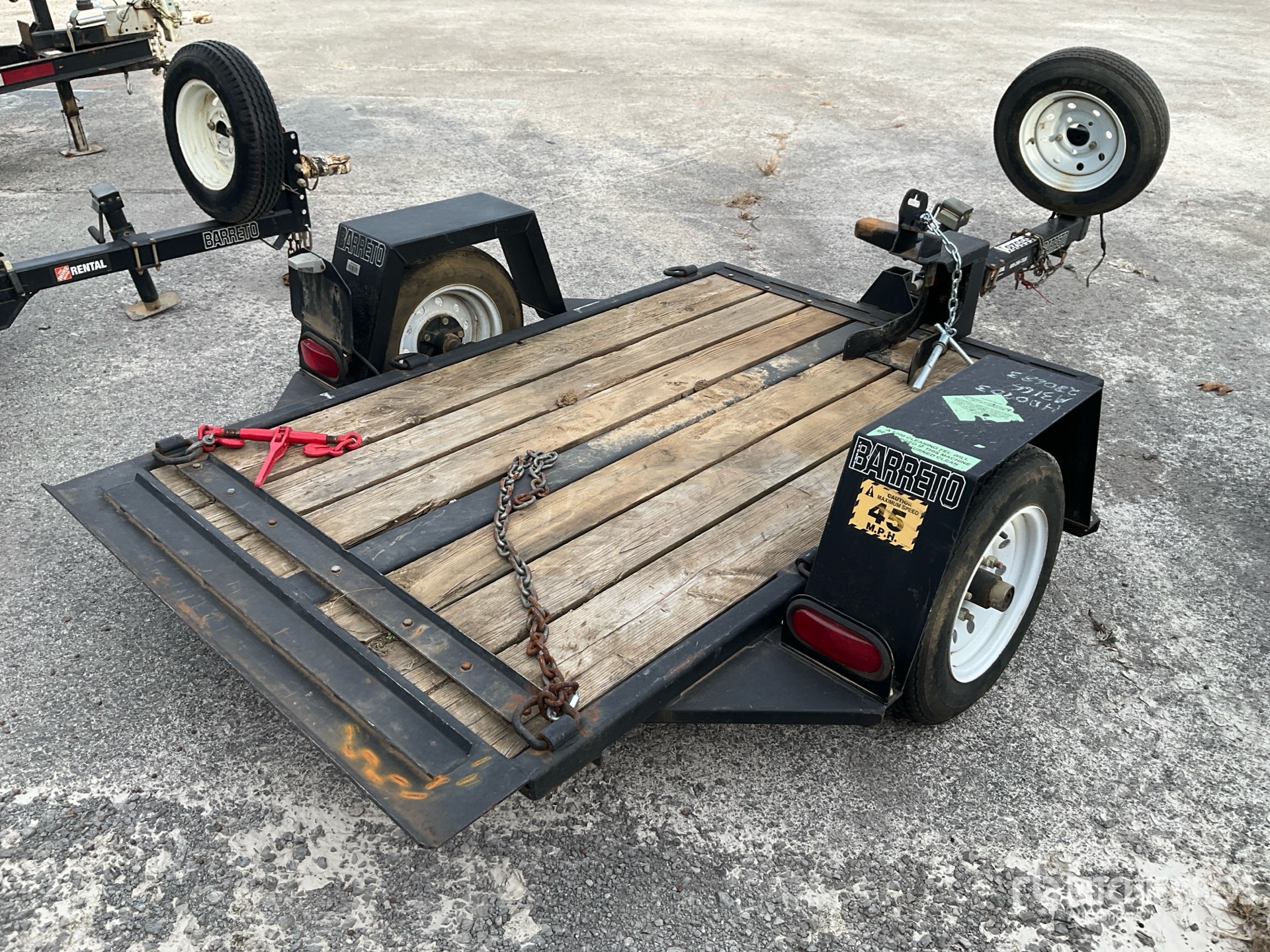 General Appearance with Picture, Right Rear Corner