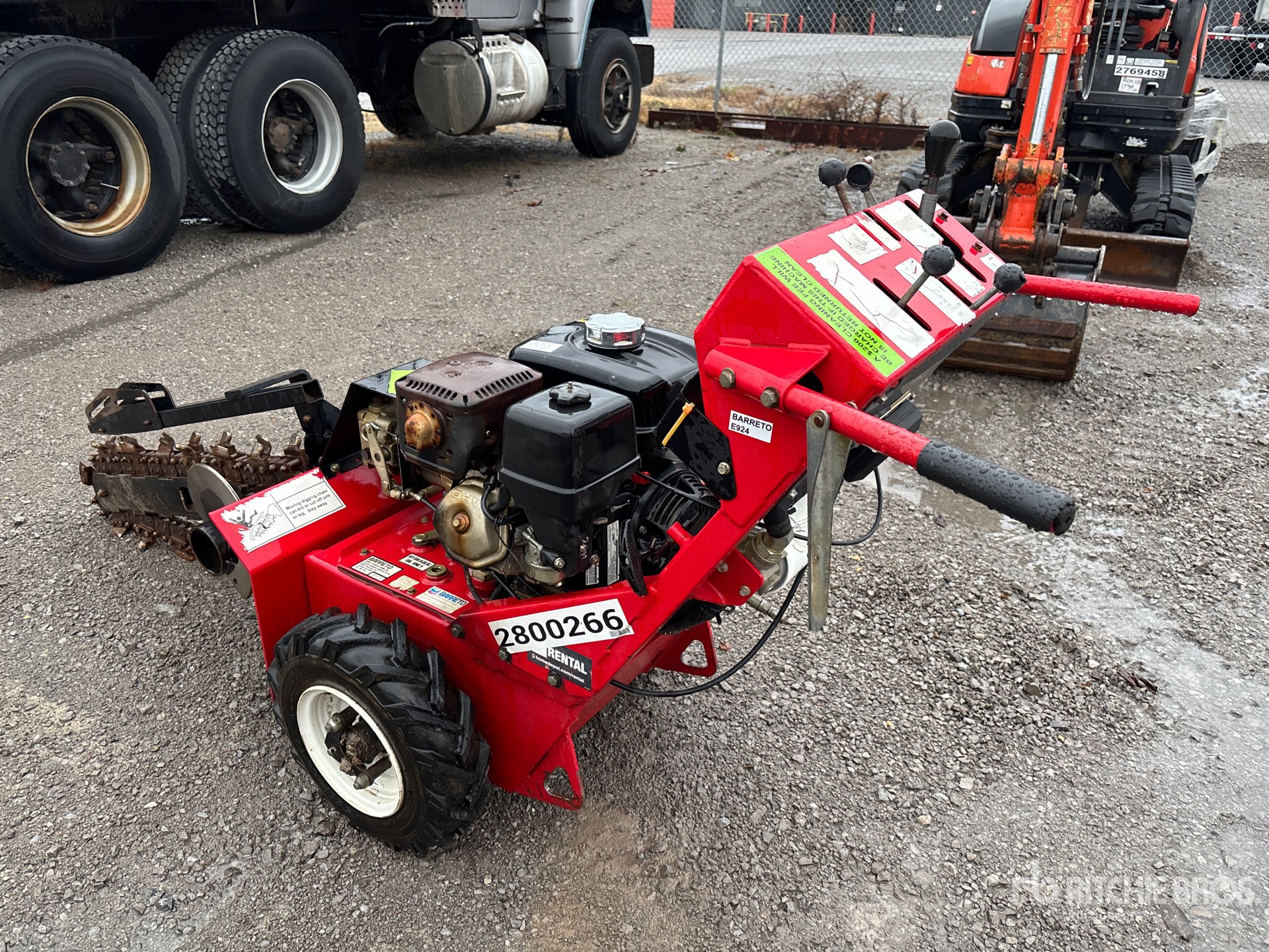 General Appearance with Picture, Left Rear Corner