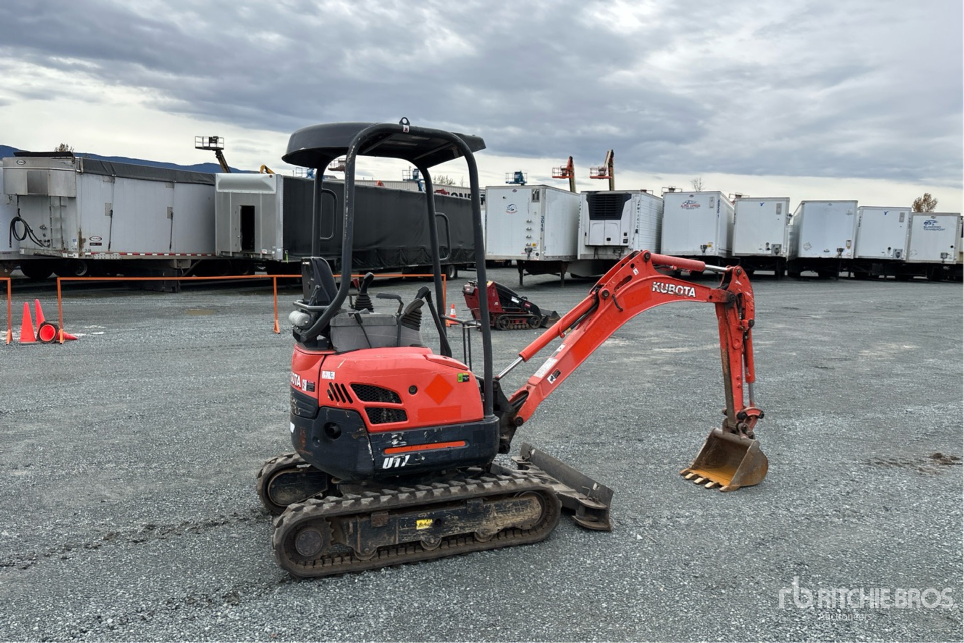 General Appearance with Picture, Right Rear Corner