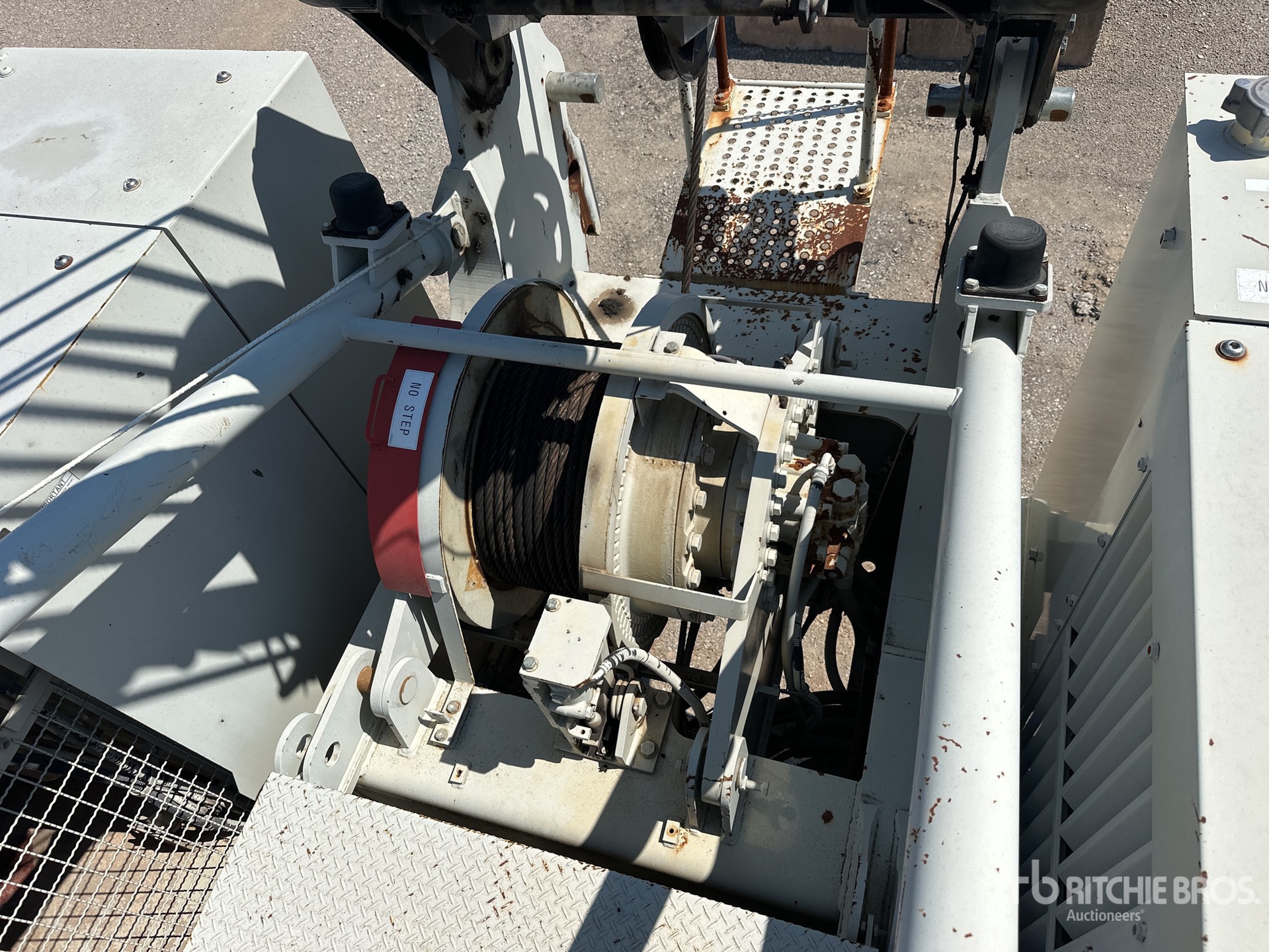 Crane Superstructure with Boom Drums