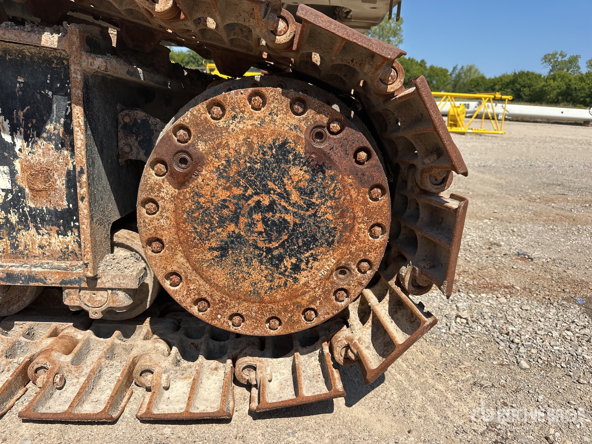 Drivetrain with Final Drives