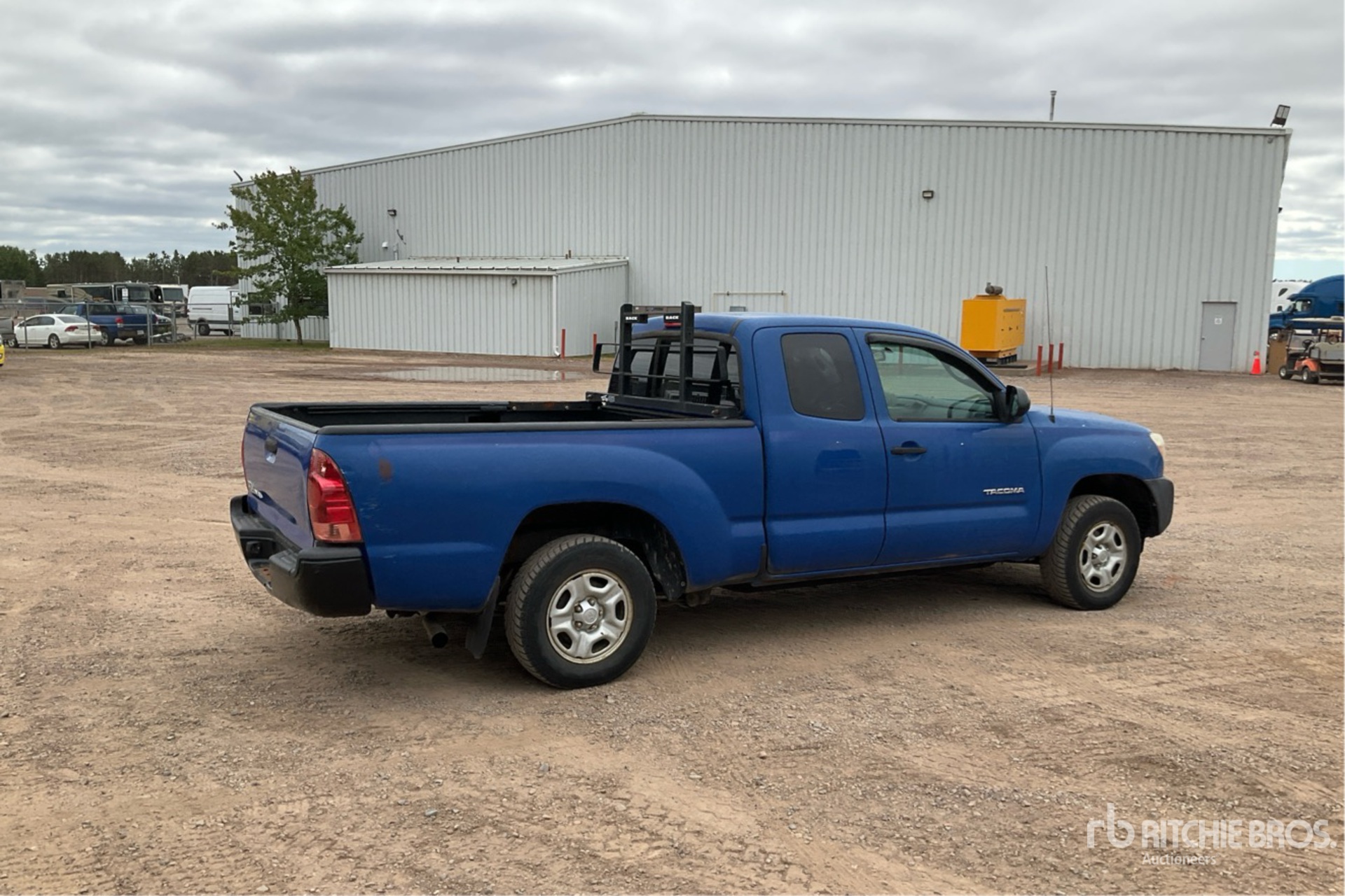 General Appearance with Picture, Right Rear Corner