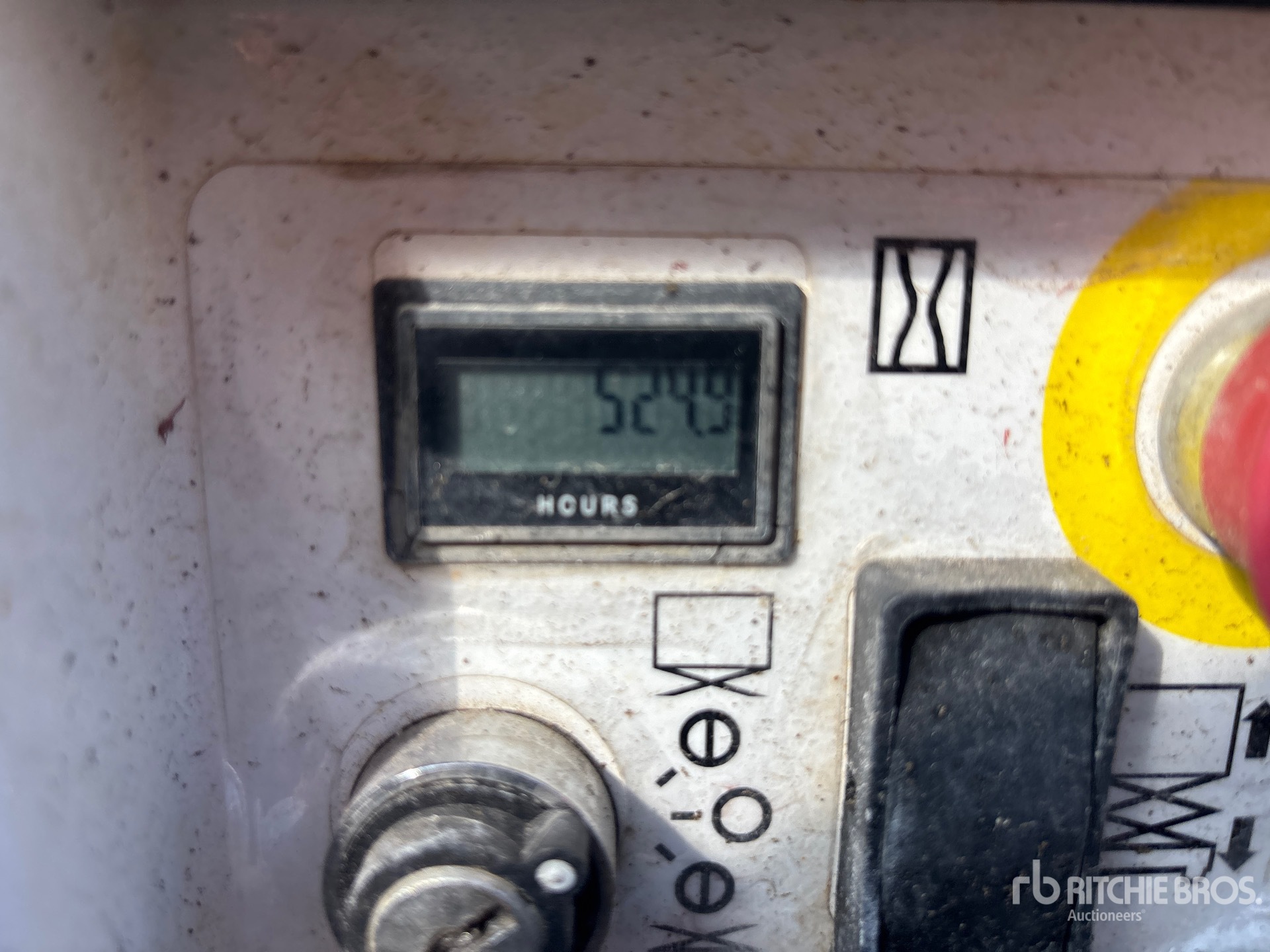 General Appearance with Hour Meter / Odometer