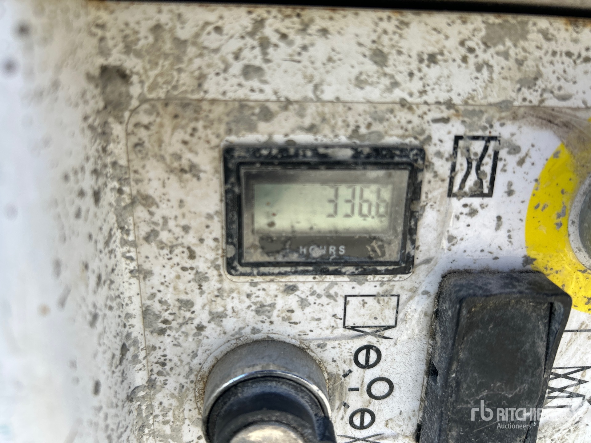 General Appearance with Hour Meter / Odometer