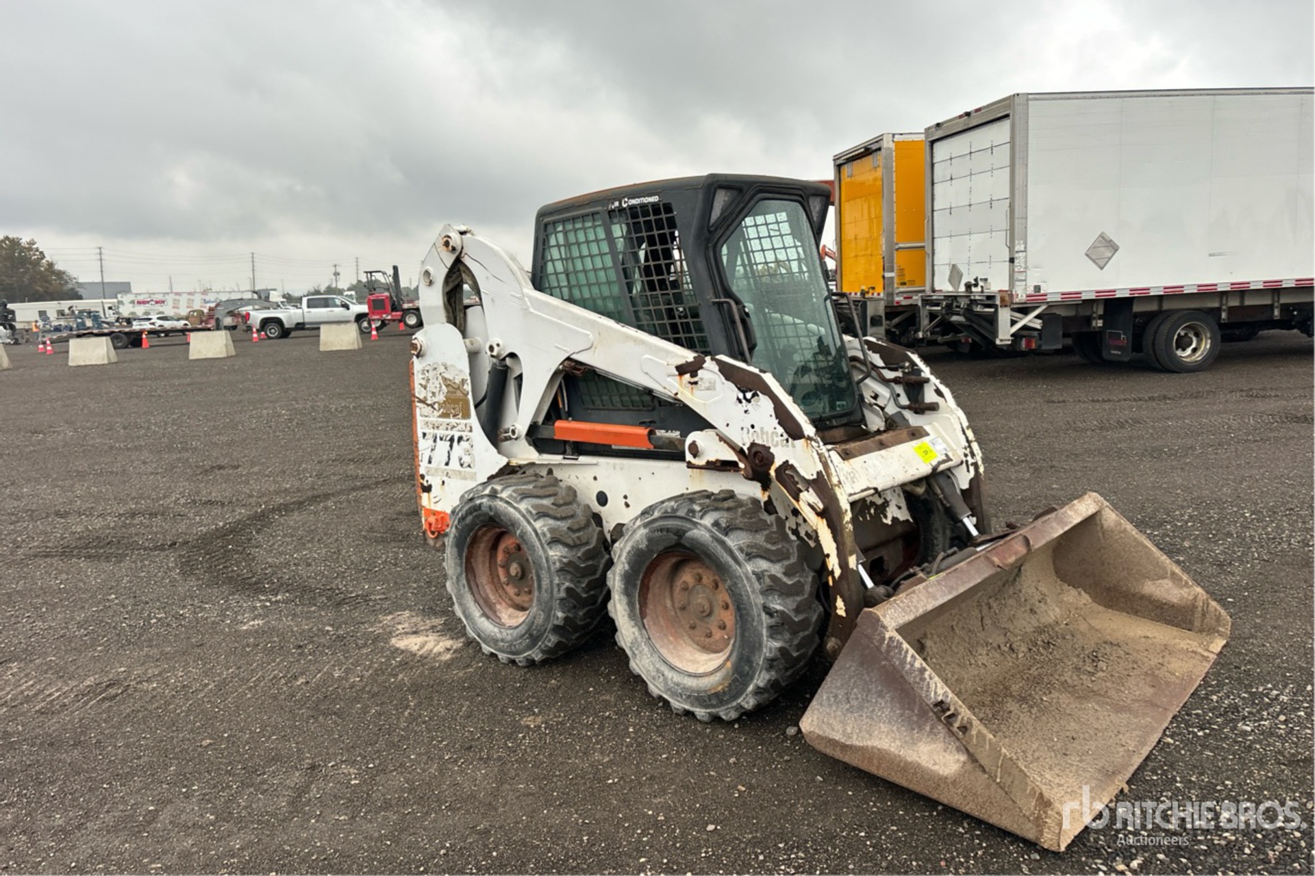 MINI CARGADOR SOBRE RUEDAS 2001 BOBCAT LOADER