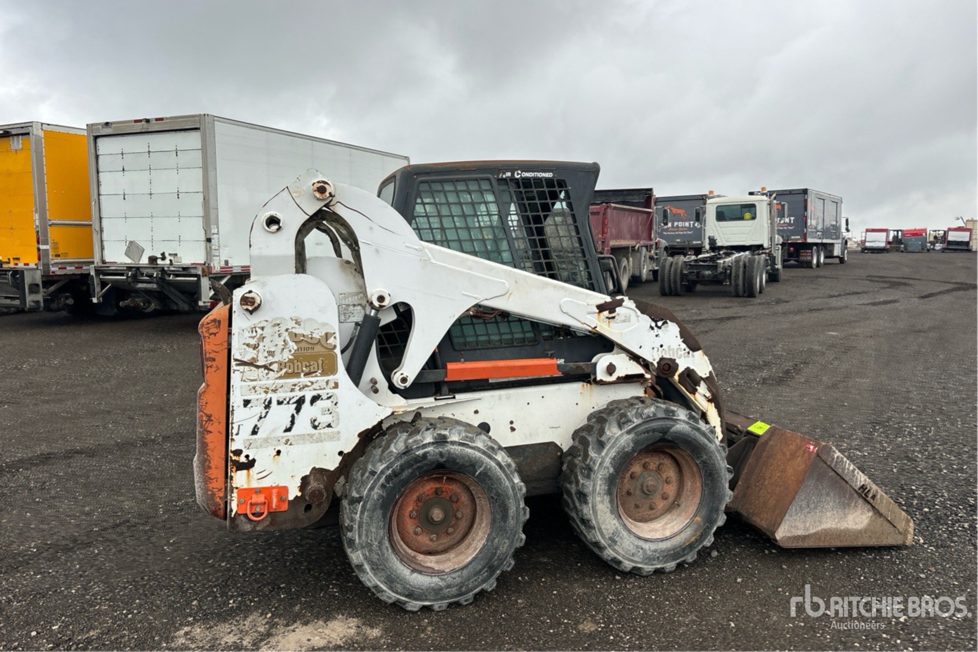 MINI CARGADOR SOBRE RUEDAS 2001 BOBCAT LOADER