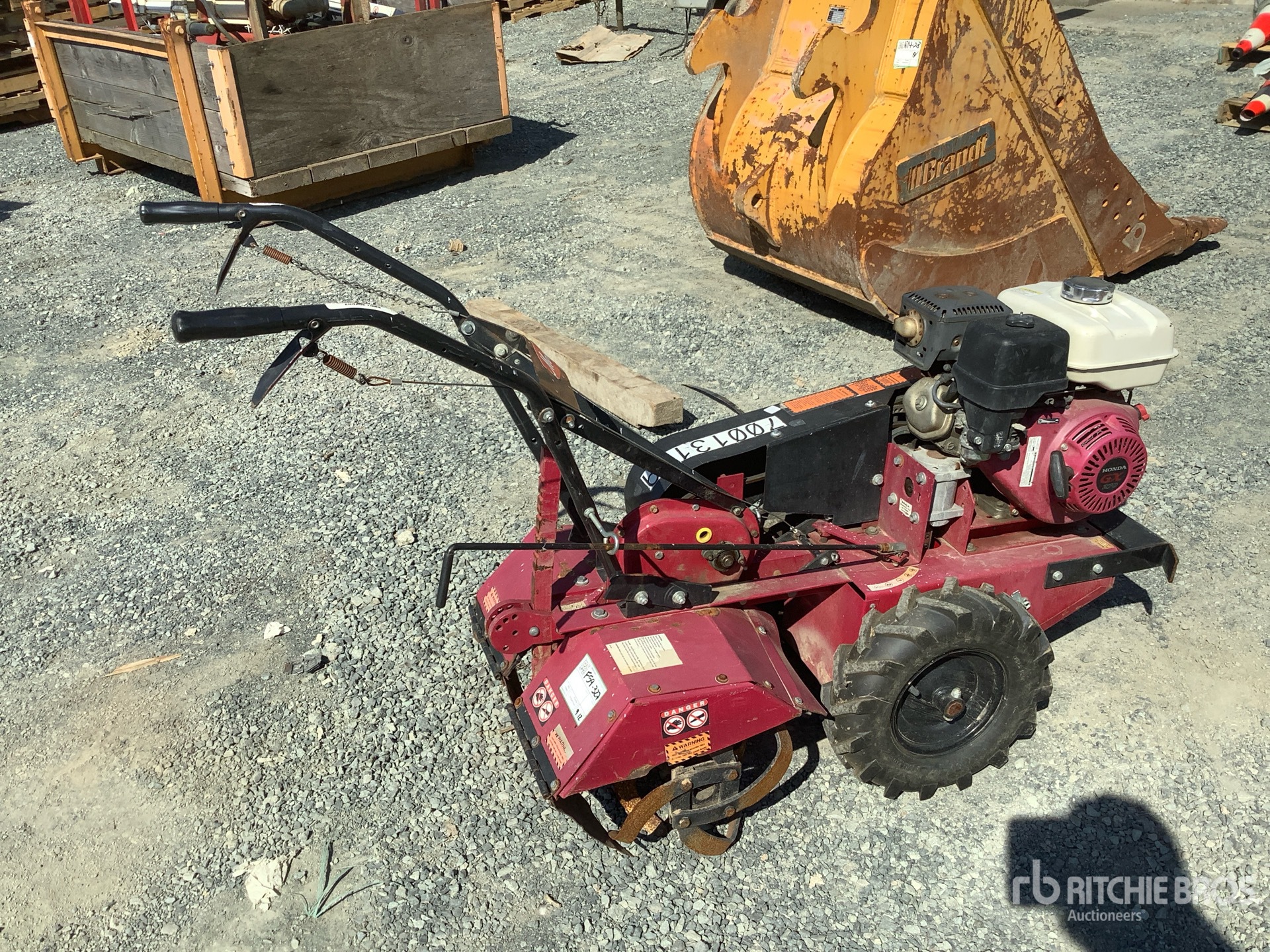 General Appearance with Picture, Right Rear Corner