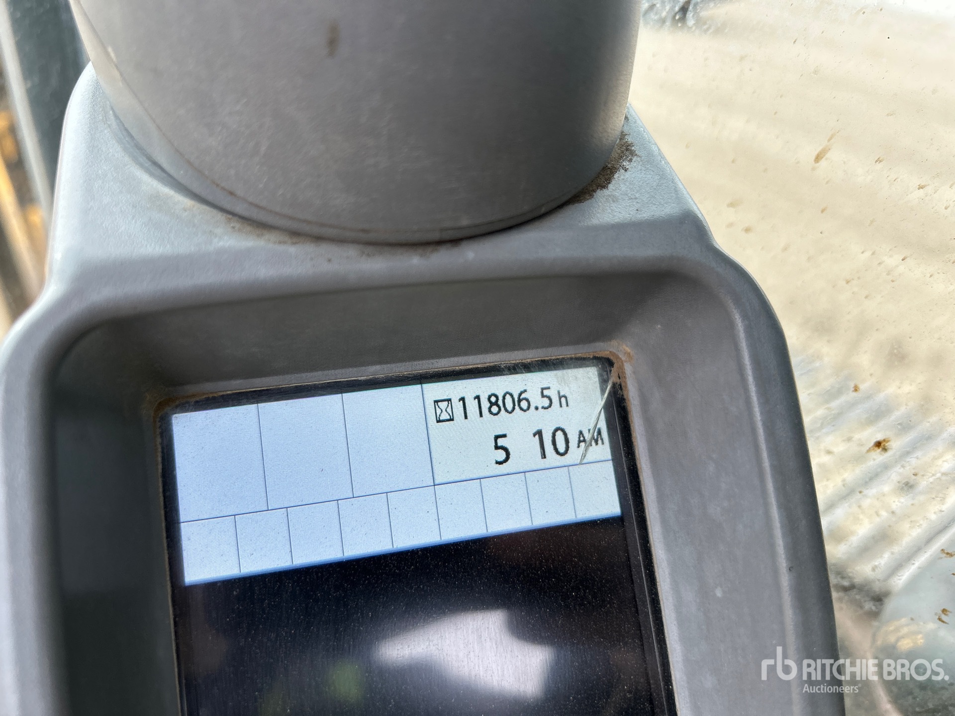 General Appearance with Hour Meter / Odometer