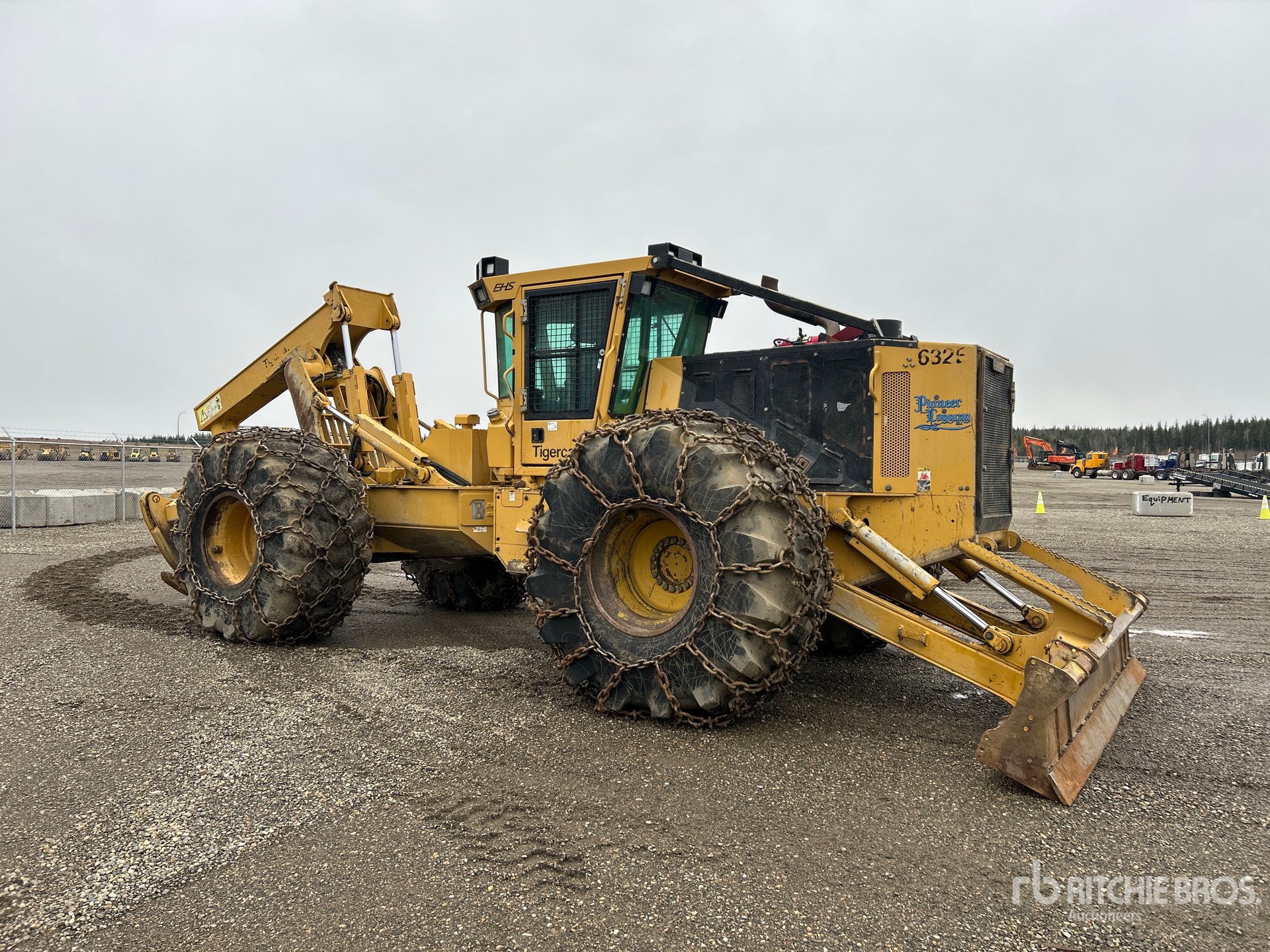 General Appearance with Imagen: esquina trasera izquierda