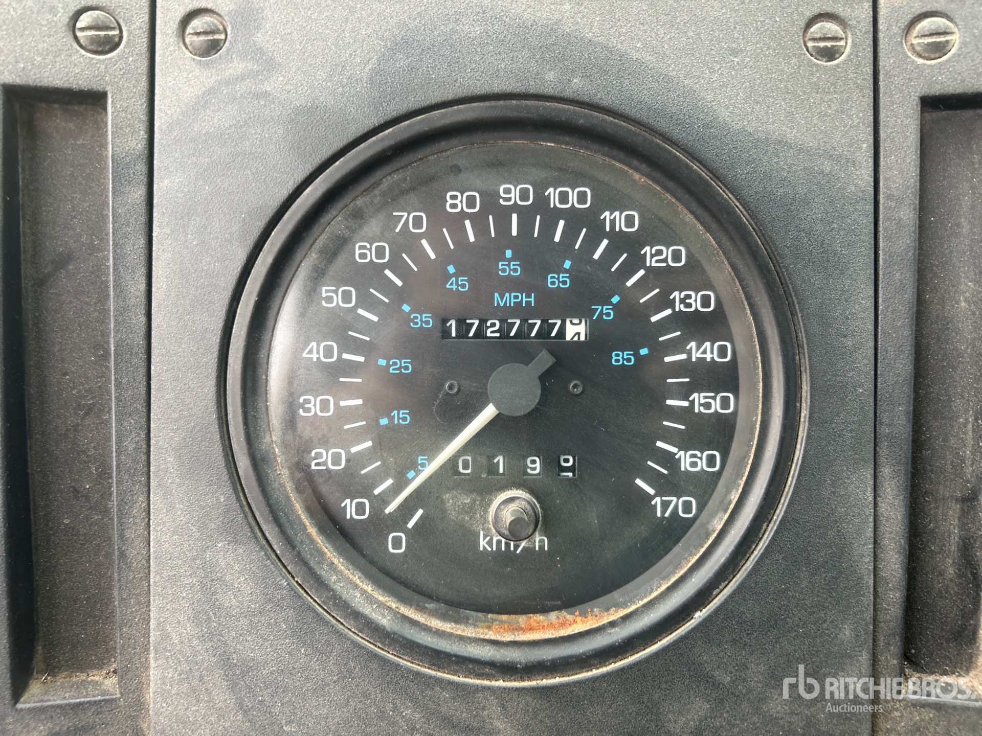 General Appearance with Hour Meter / Odometer