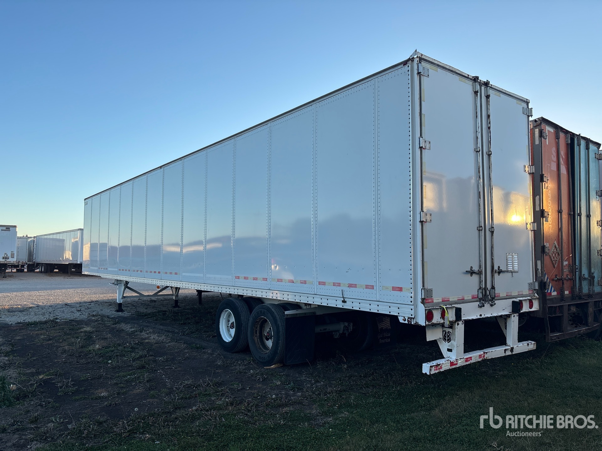 General Appearance with Bild, Ecke hinten links