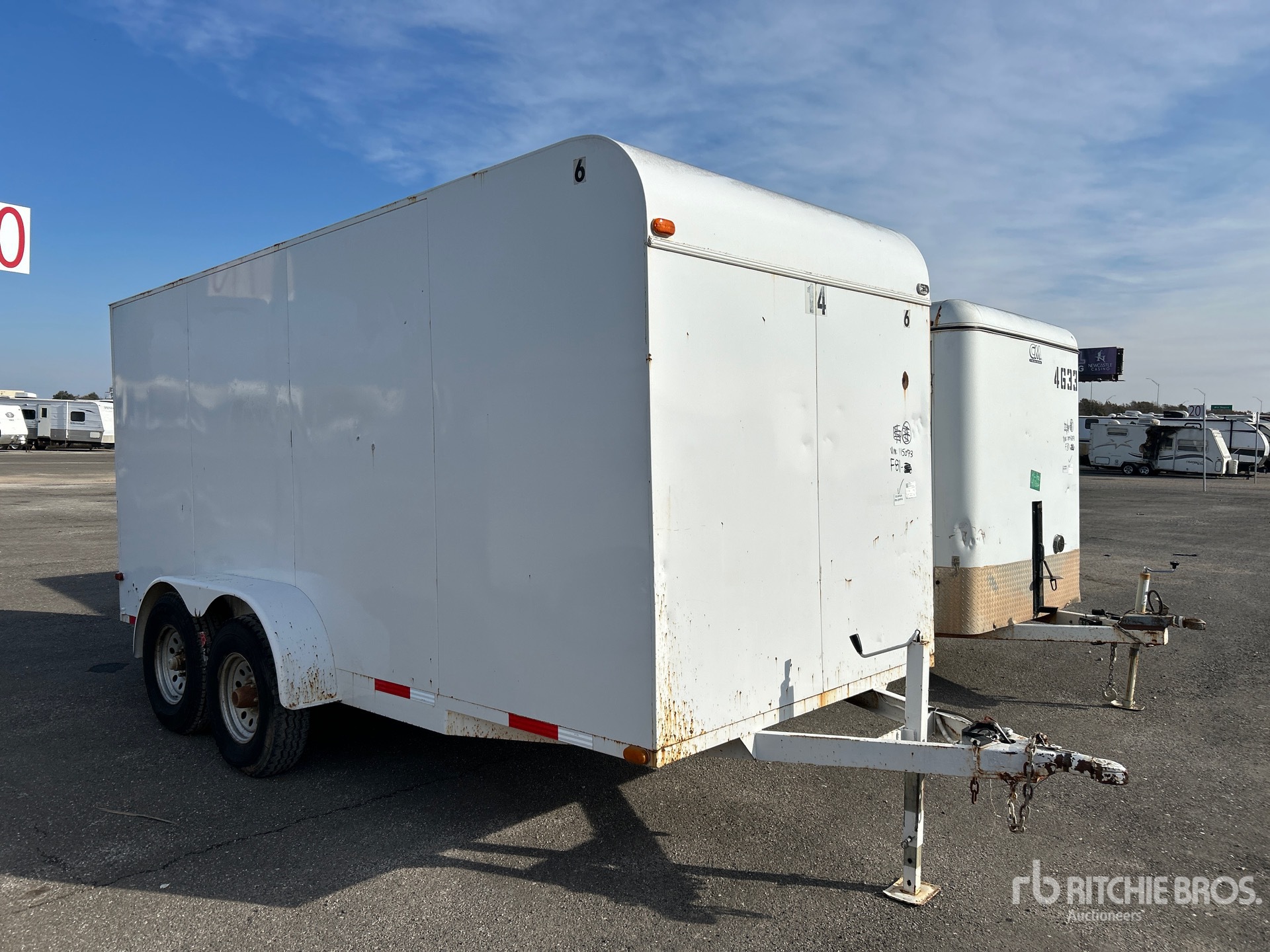 General Appearance with Picture, Right Front Corner