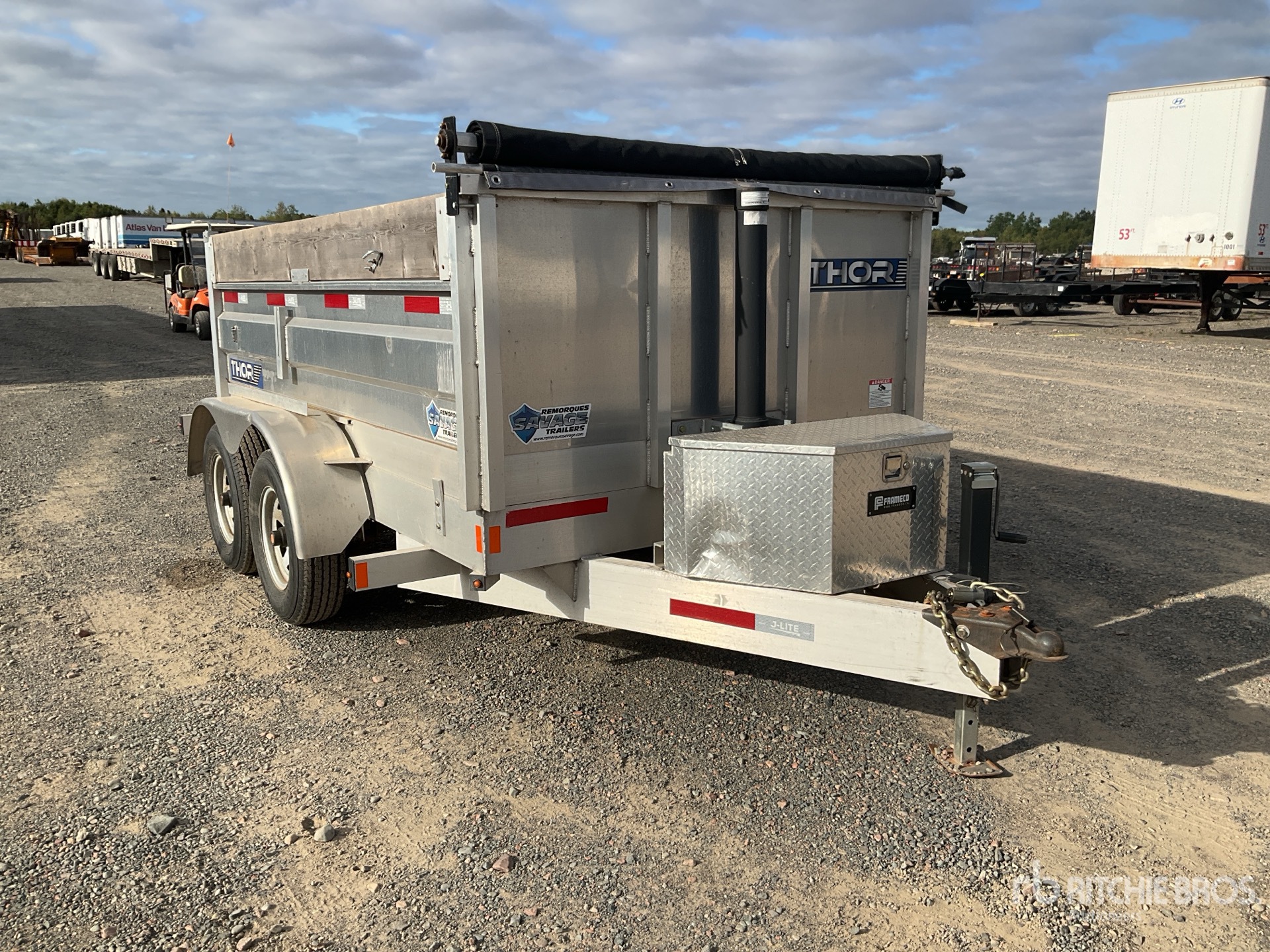 General Appearance with Image, coin avant droit