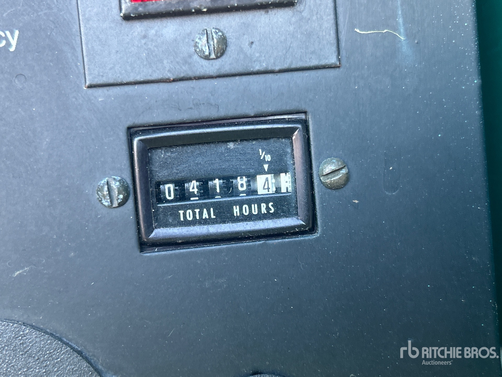 General Appearance with Hour Meter / Odometer