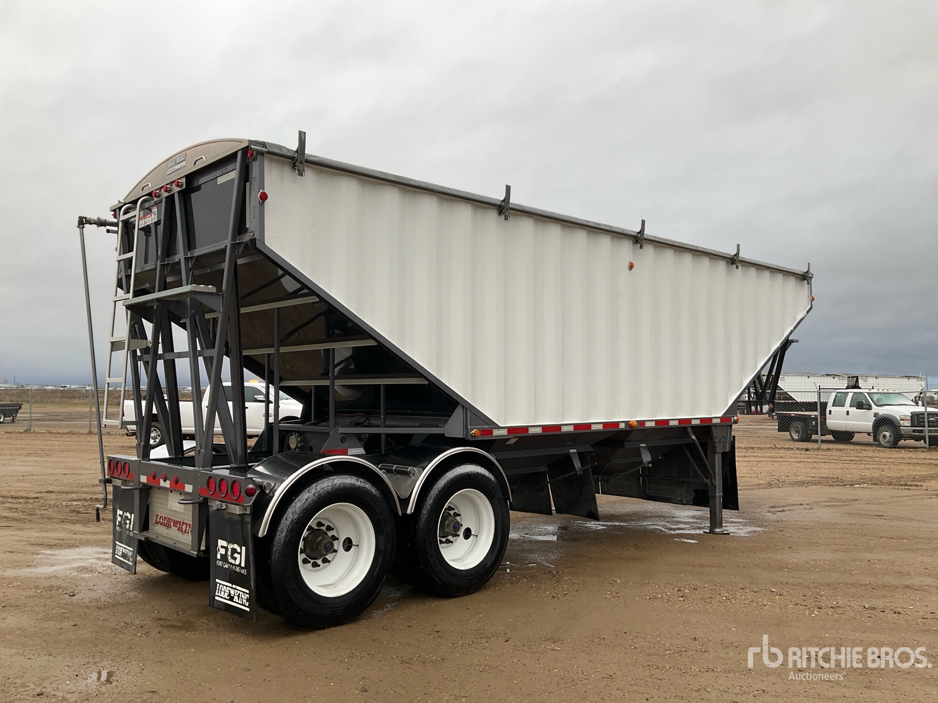 General Appearance with Bild, Ecke hinten rechts