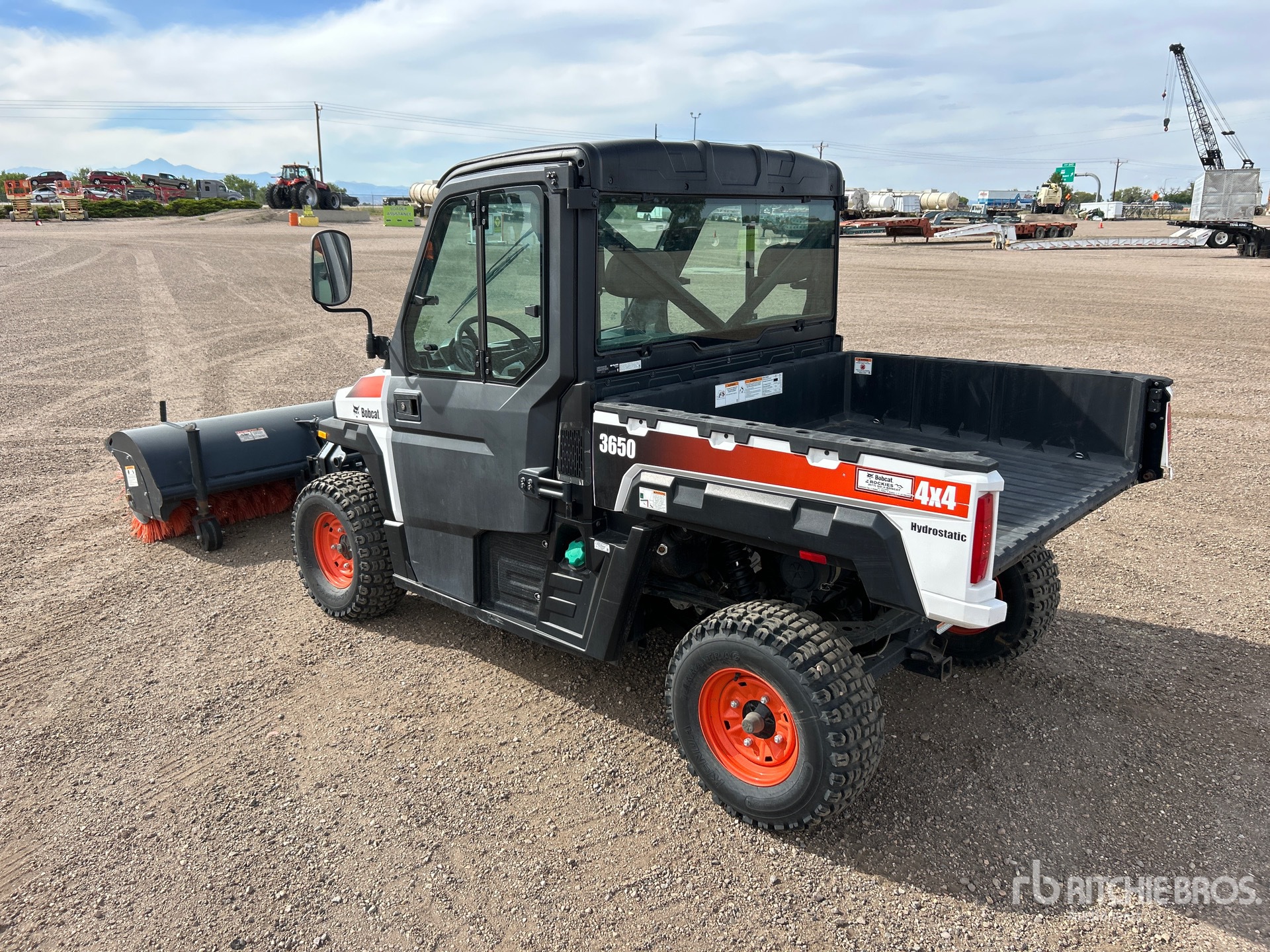 General Appearance with Picture, Left Rear Corner