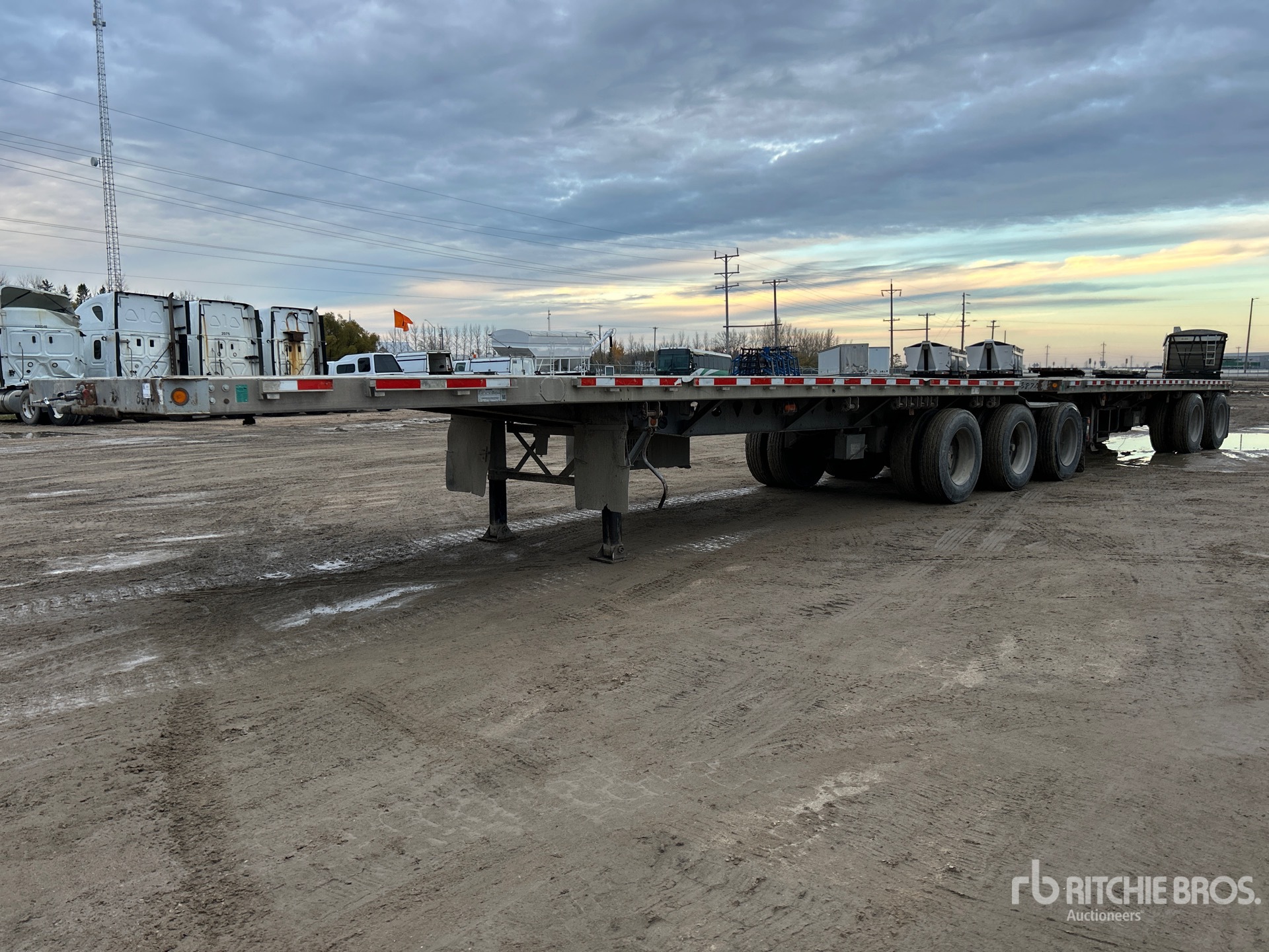 Aspect général with Image, coin avant gauche