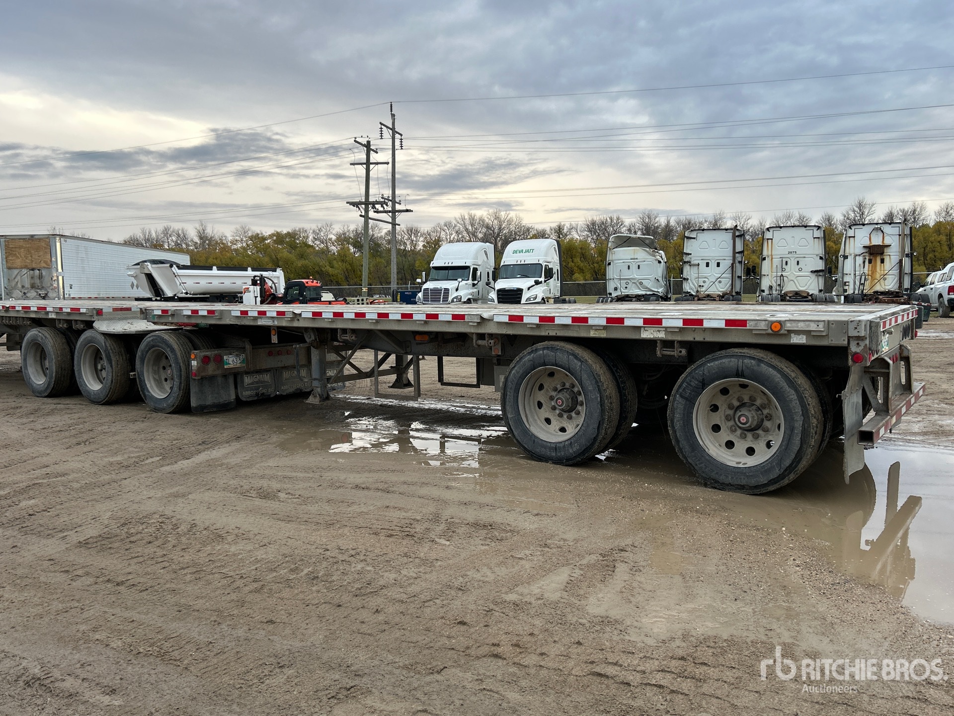 Aspect général with Image, coin arrière gauche
