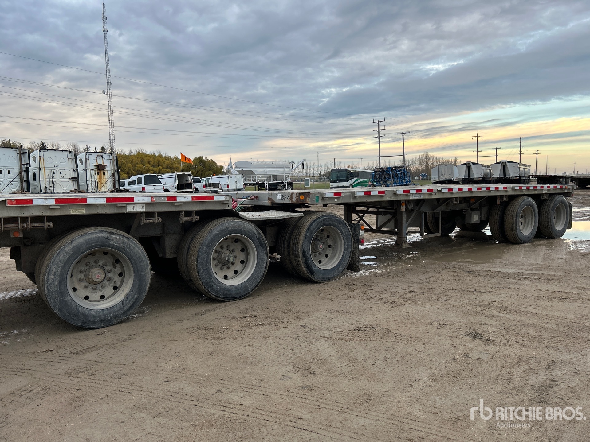 Aspect général with Image, coin avant gauche
