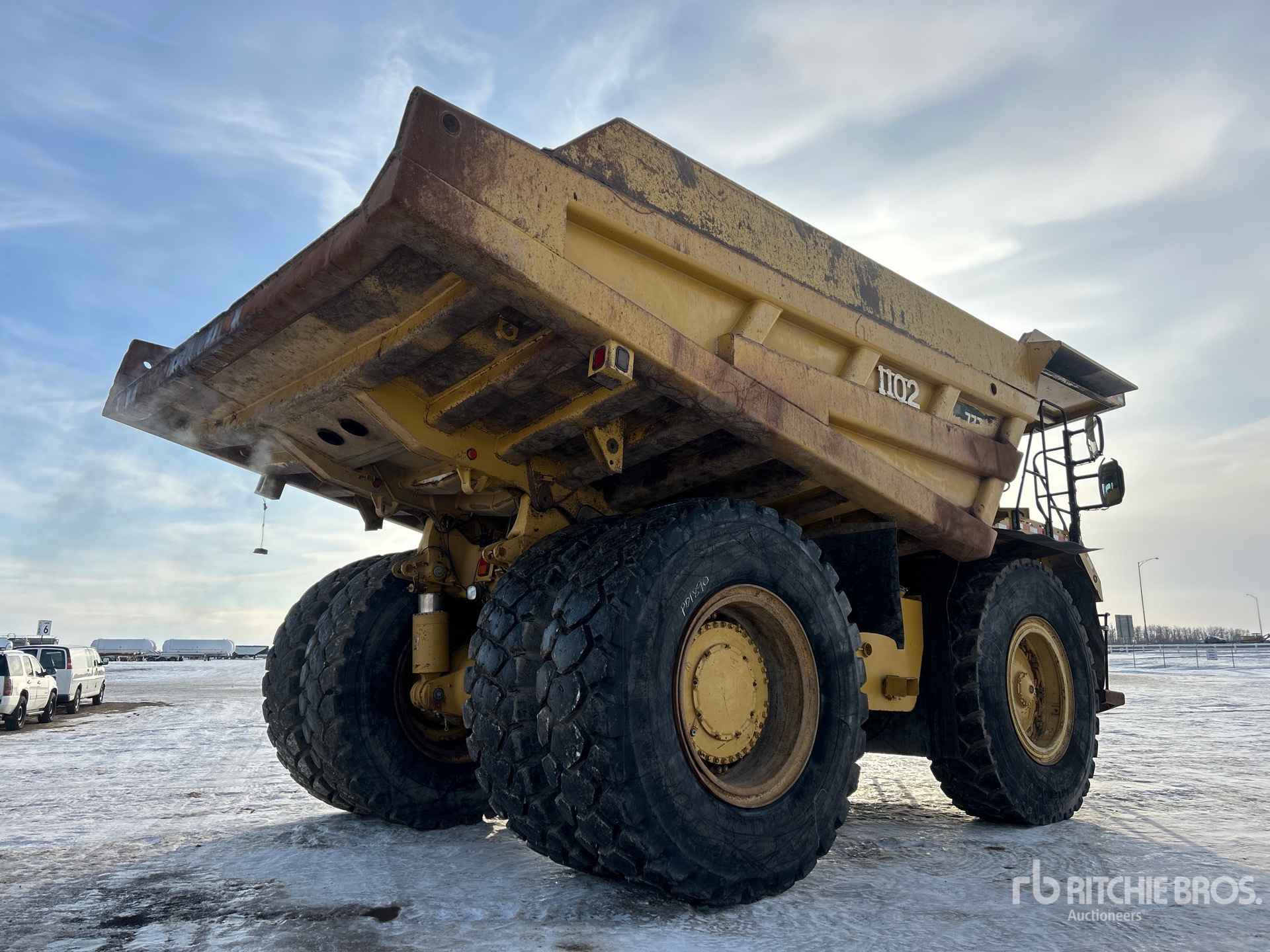 General Appearance with Picture, Right Rear Corner