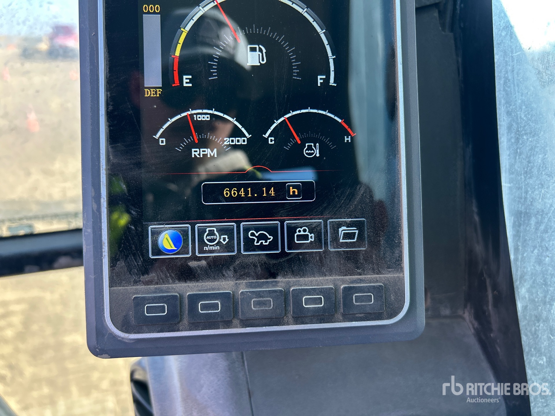 General Appearance with Hour Meter / Odometer