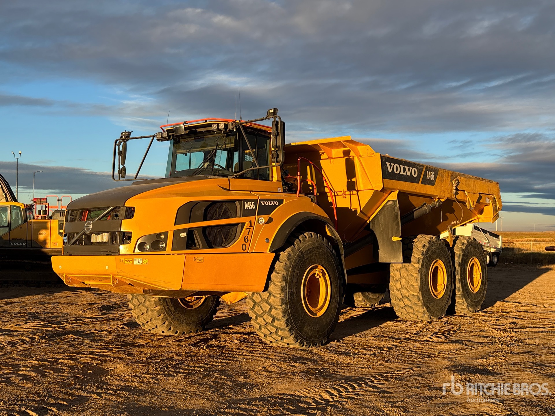 General Appearance with Image, coin avant gauche