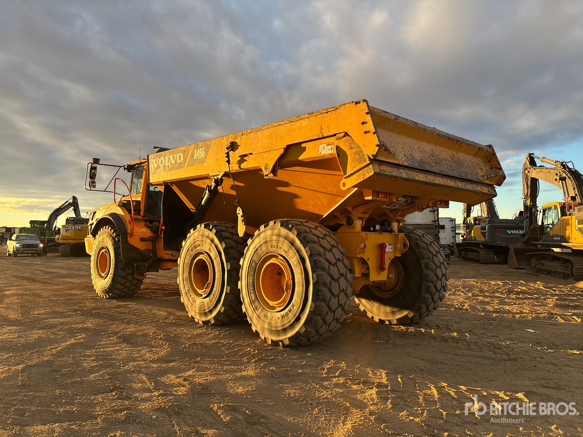 General Appearance with Image, coin arrière gauche
