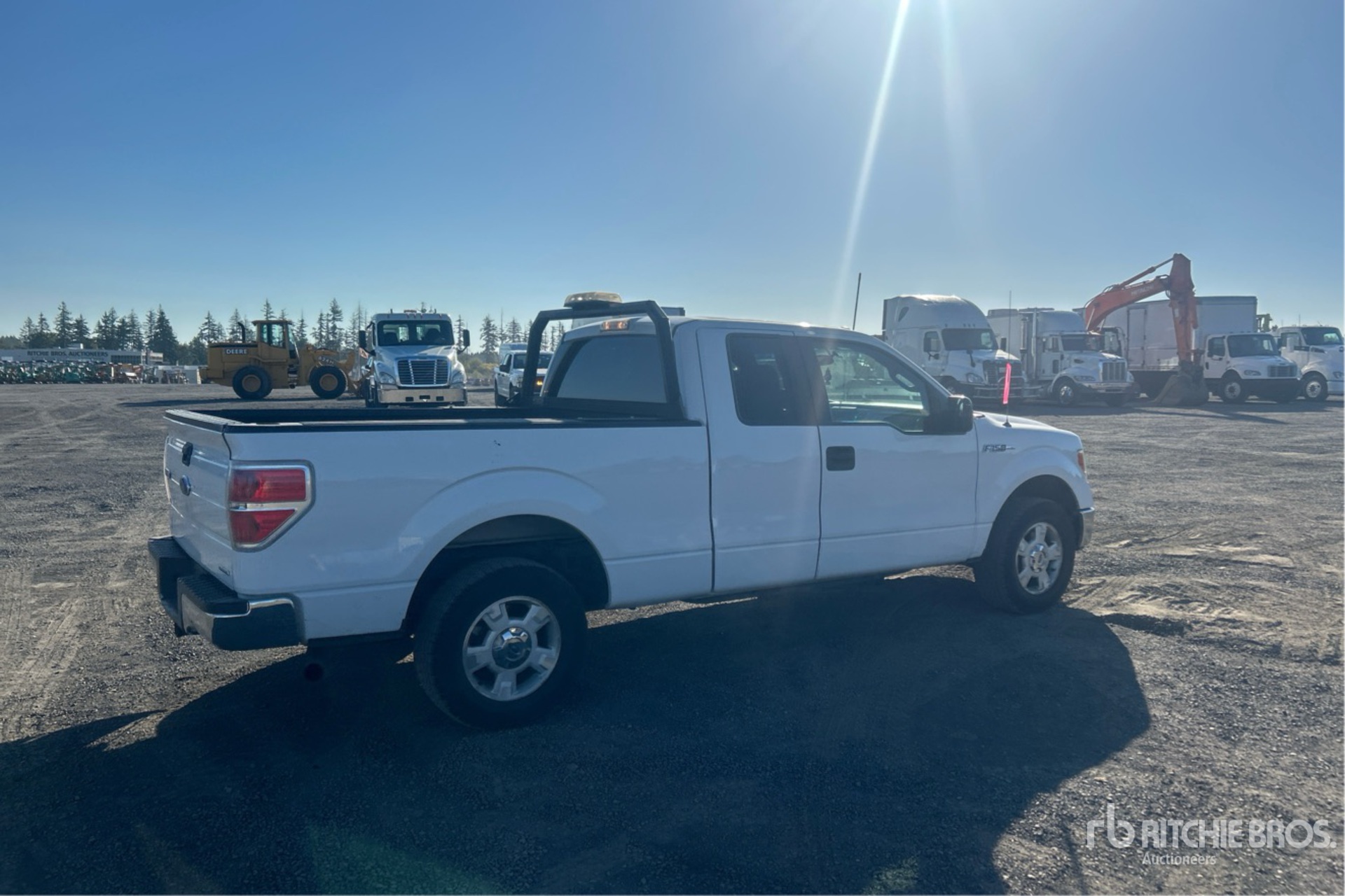 General Appearance with Picture, Right Rear Corner