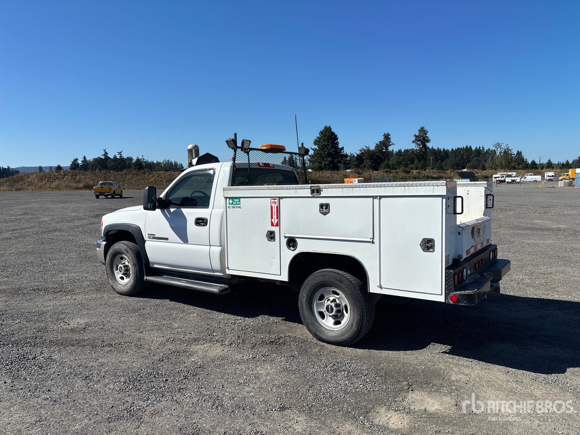 General Appearance with Picture, Left Rear Corner