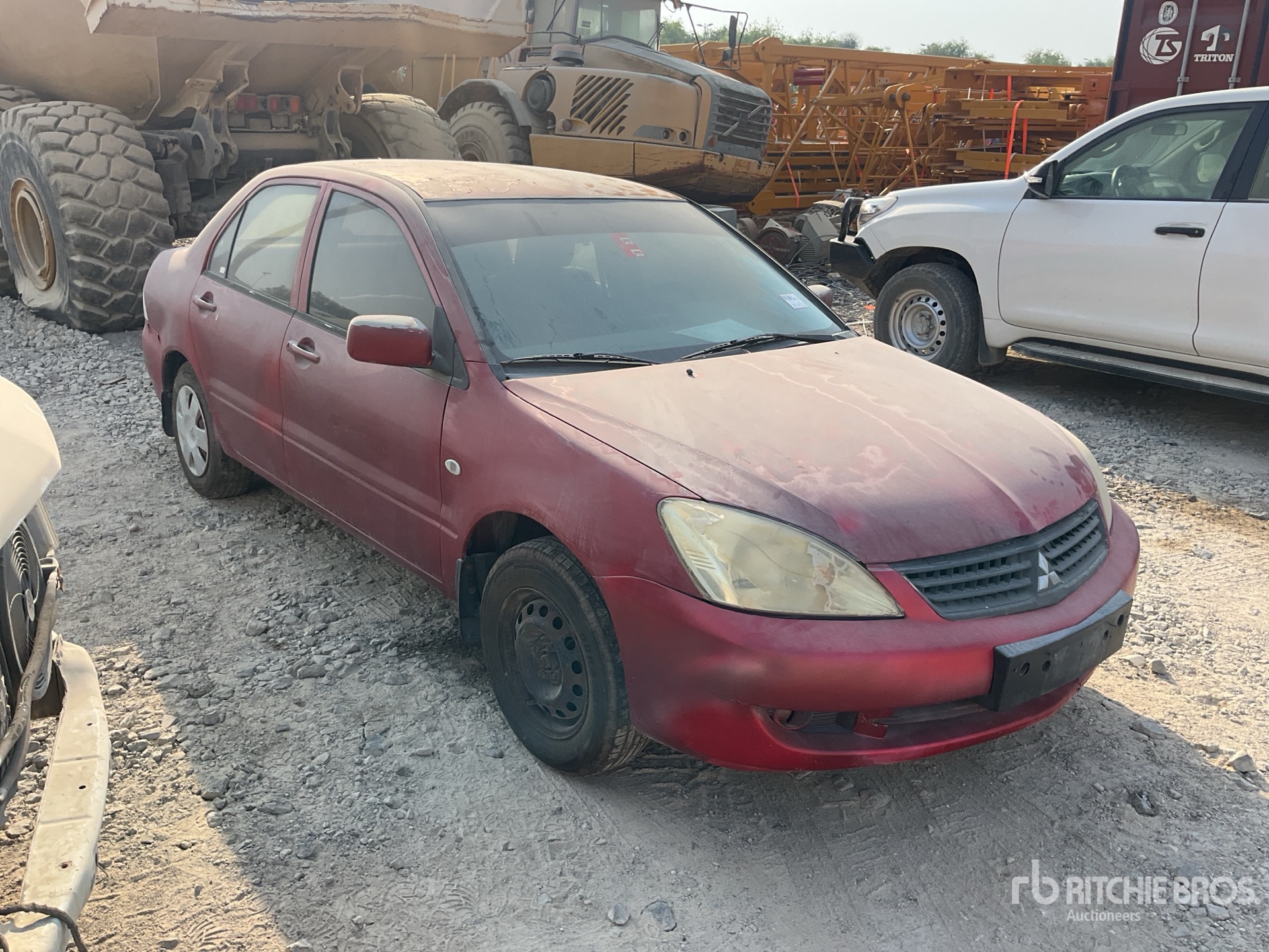 General Appearance with Picture, Right Front Corner