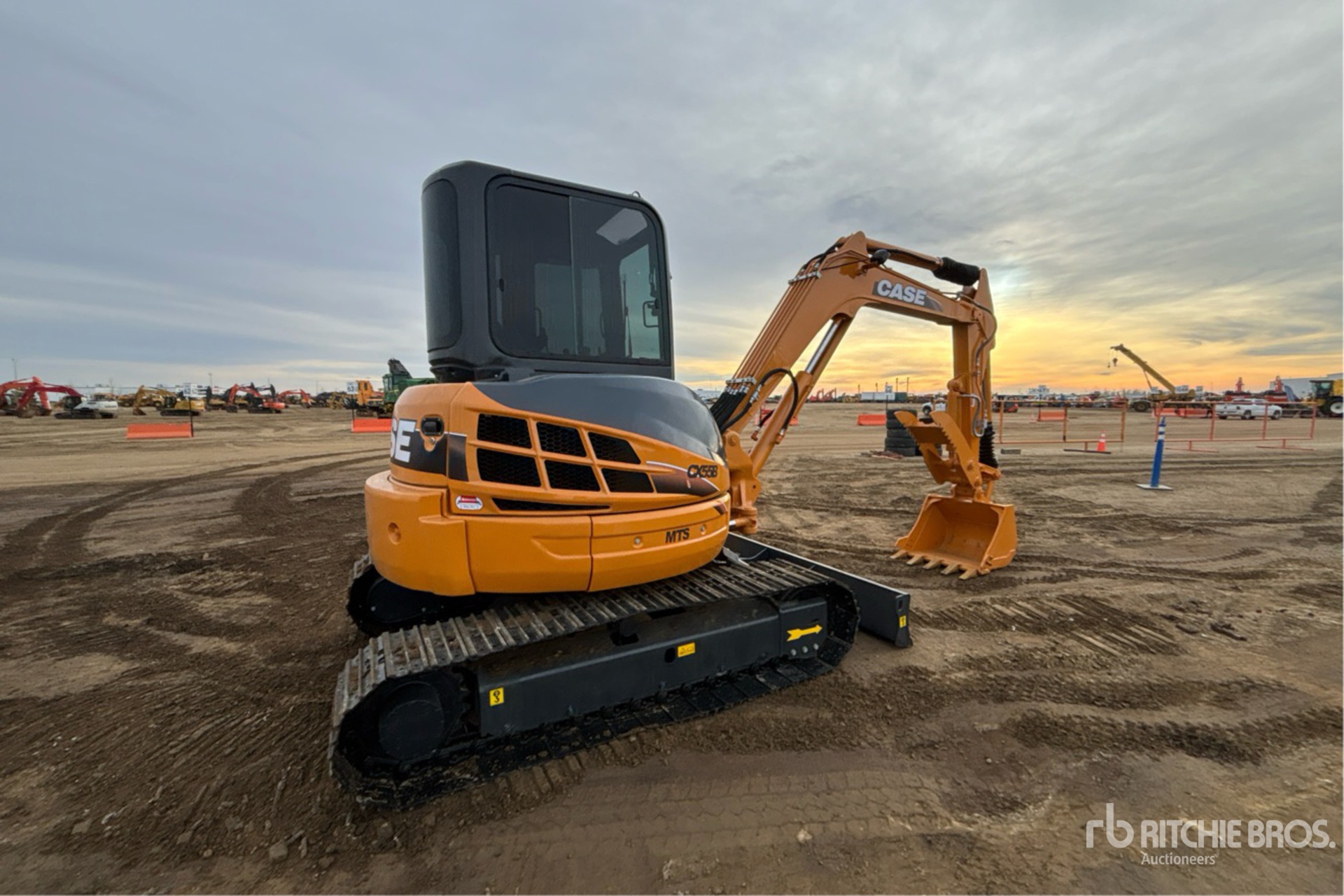 General Appearance with Foto, angolo anteriore sinistro