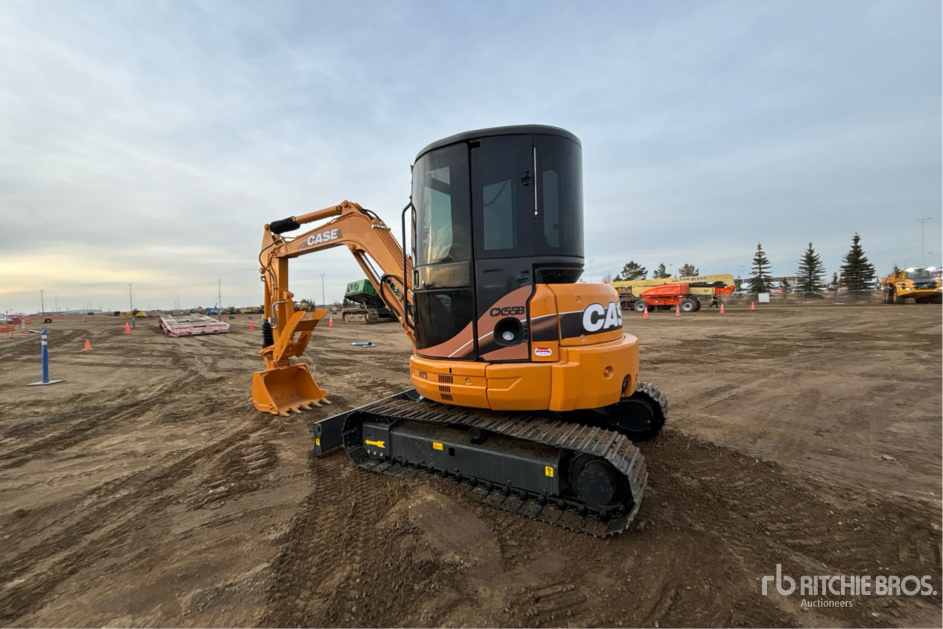 General Appearance with Foto, angolo posteriore sinistro