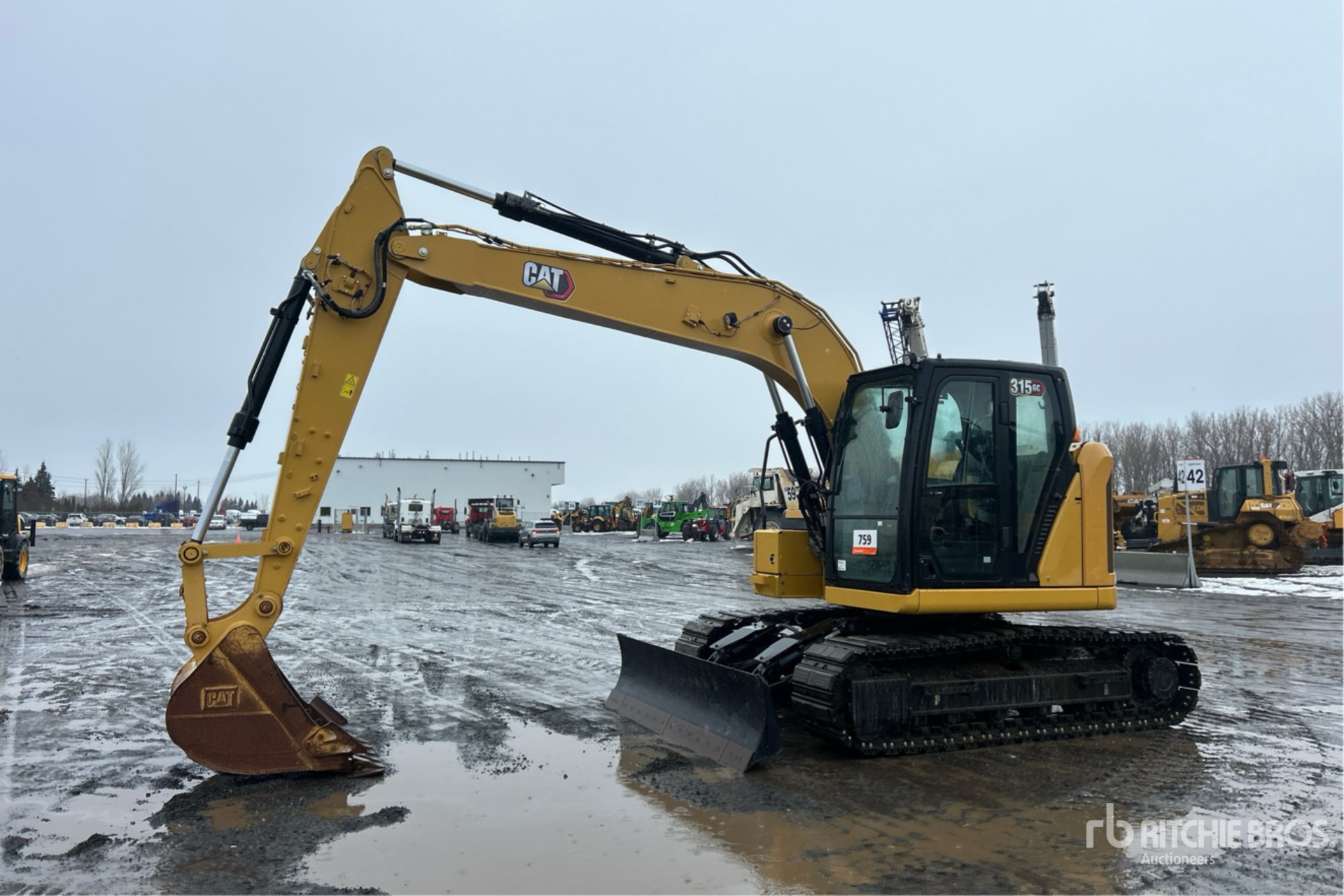 General Appearance with Picture, Left Front Corner