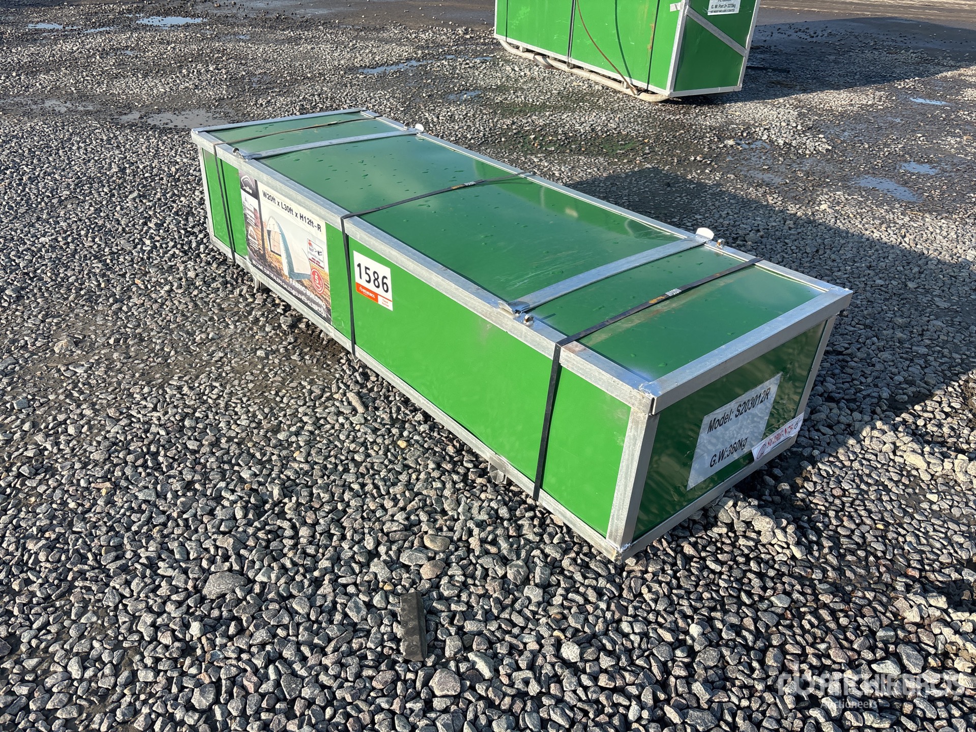 General Appearance with Picture, Left Rear Corner