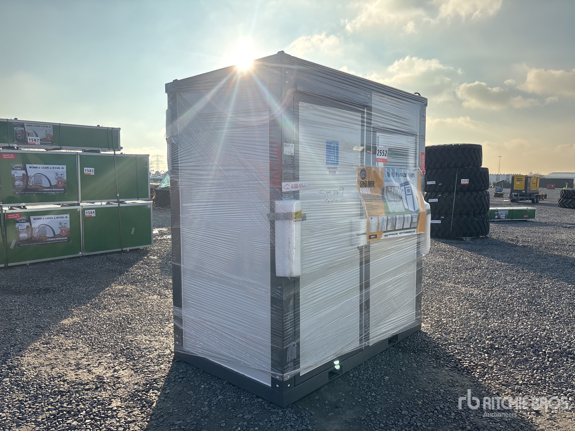 General Appearance with Picture, Right Rear Corner