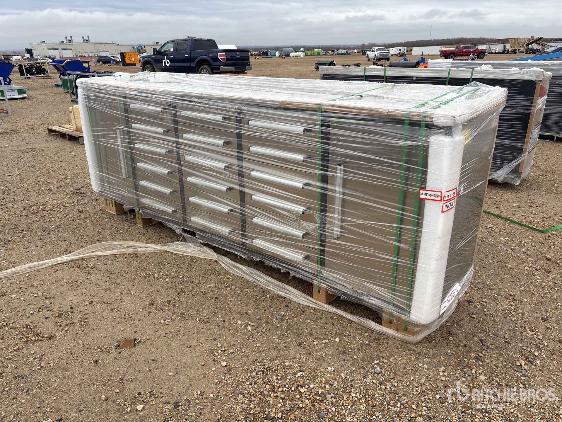 General Appearance with Picture, Left Front Corner