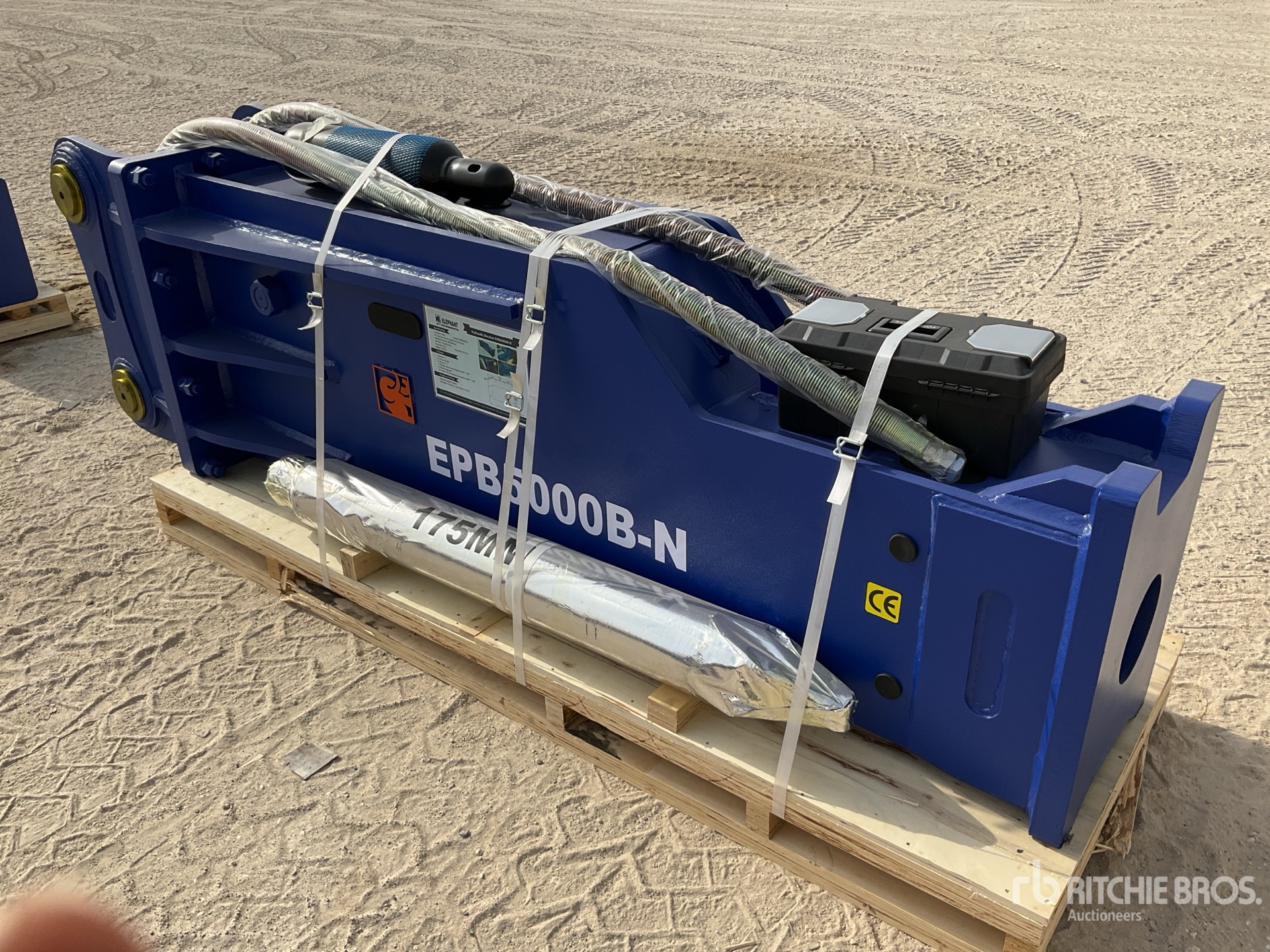 General Appearance with Bild, Ecke vorne rechts