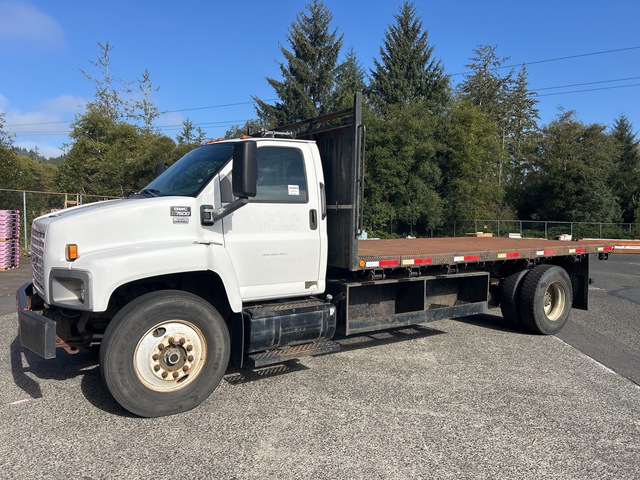 2008 GMC C7500 4x2 Flatbed Dump Truck