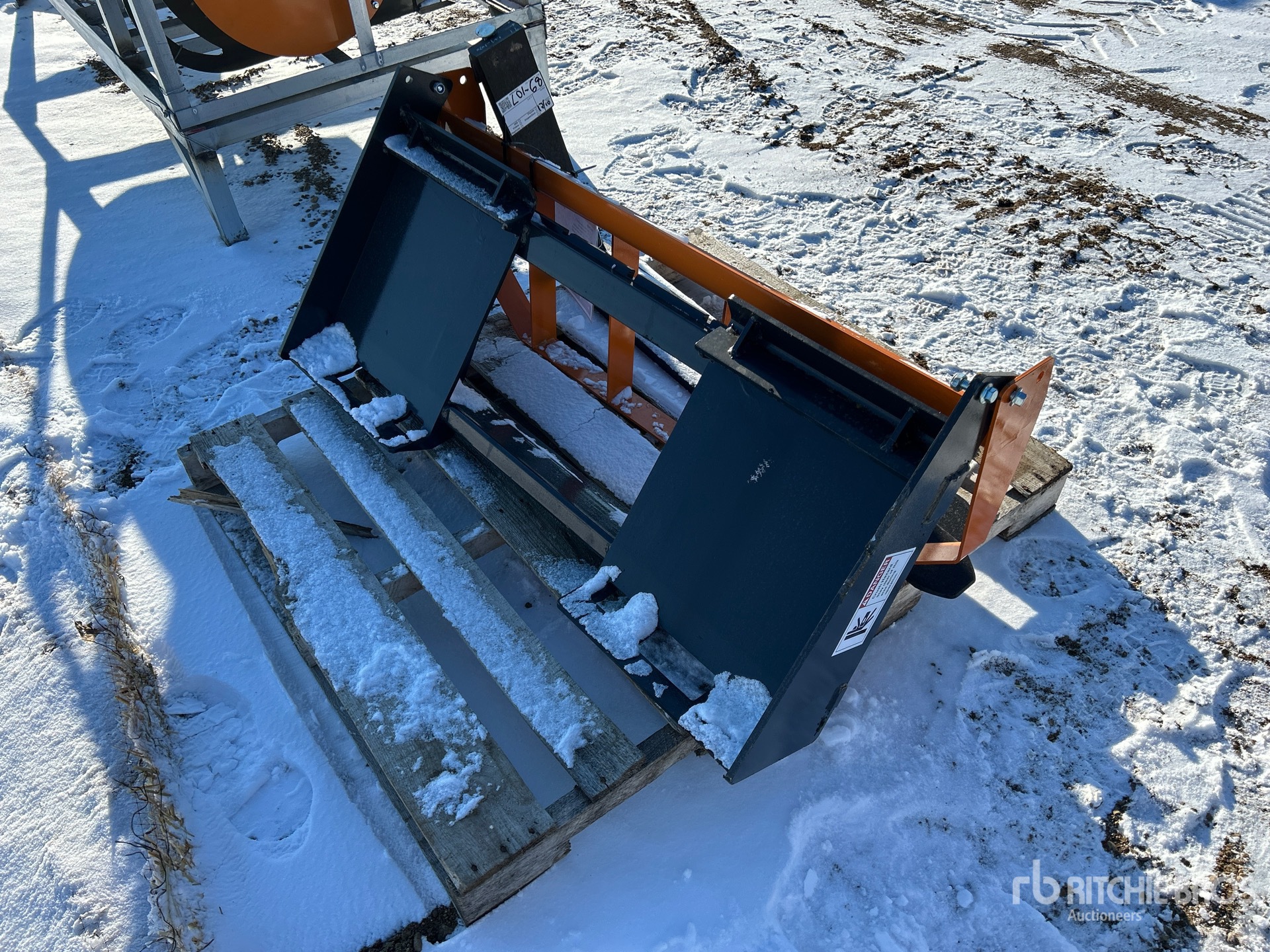 General Appearance with Foto, angolo anteriore sinistro