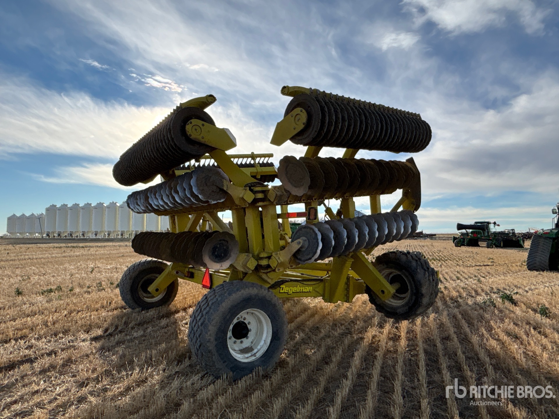 General Appearance with Image, coin arrière droit