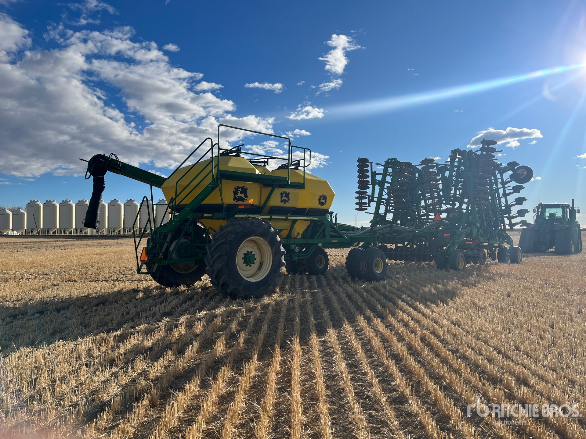 General Appearance with Imagen: esquina trasera derecha