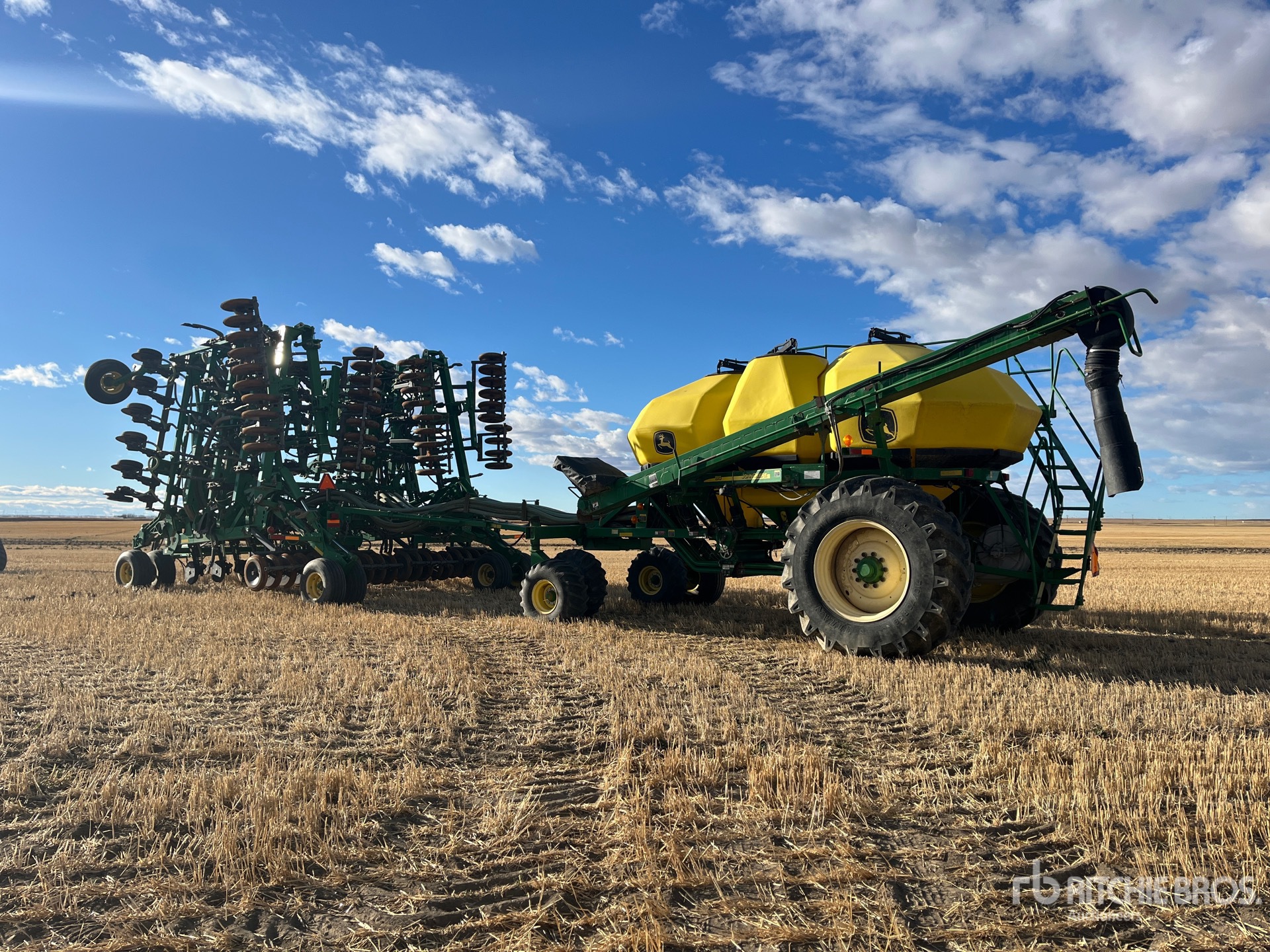 General Appearance with Imagen: esquina trasera izquierda