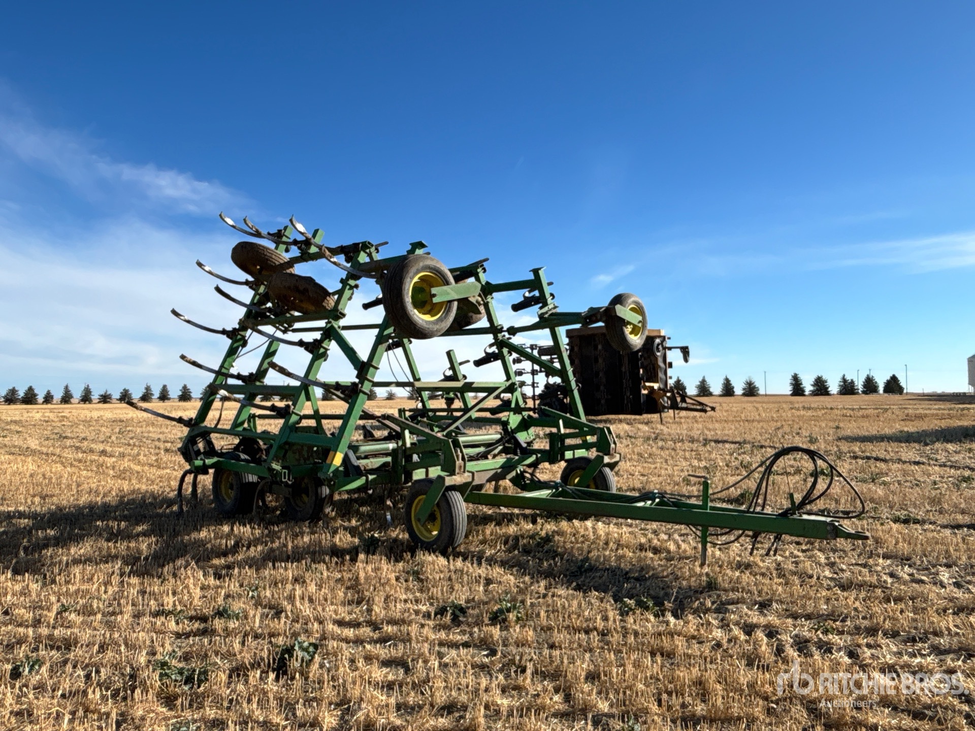 Aspect général with Image, coin avant droit