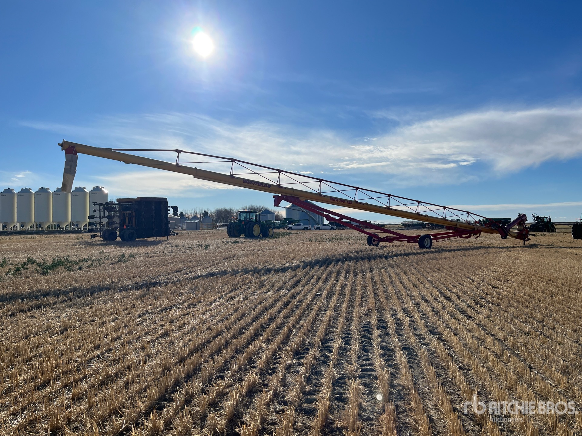 General Appearance with Foto, angolo anteriore sinistro