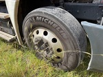 4 Underbody - Truck with 