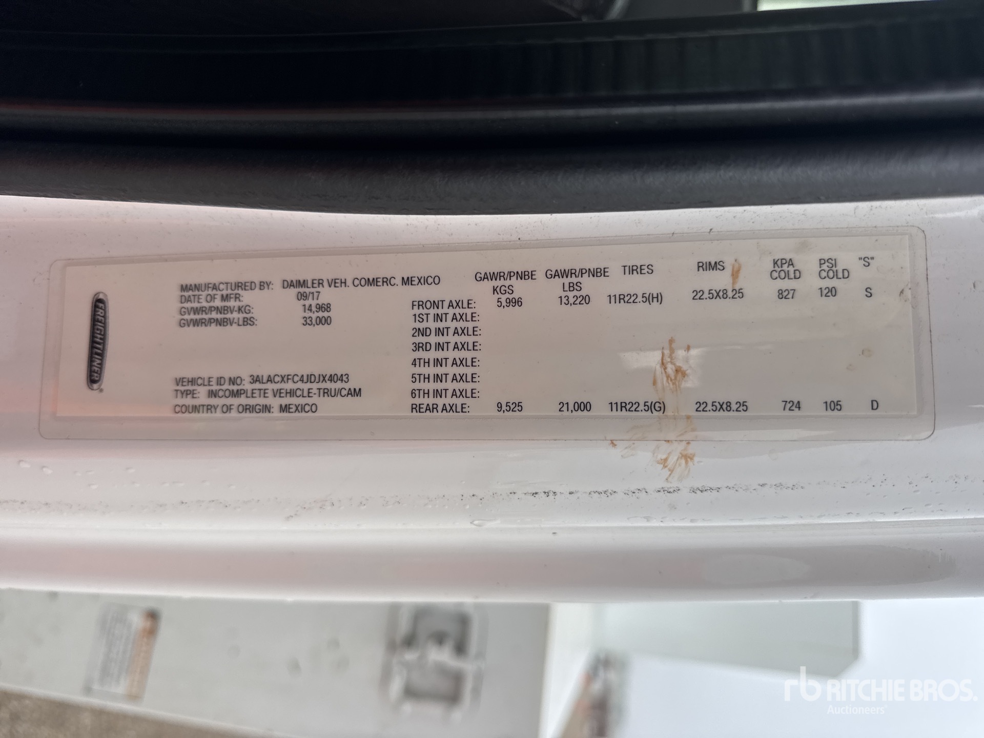 General Appearance with Serial Number / VIN