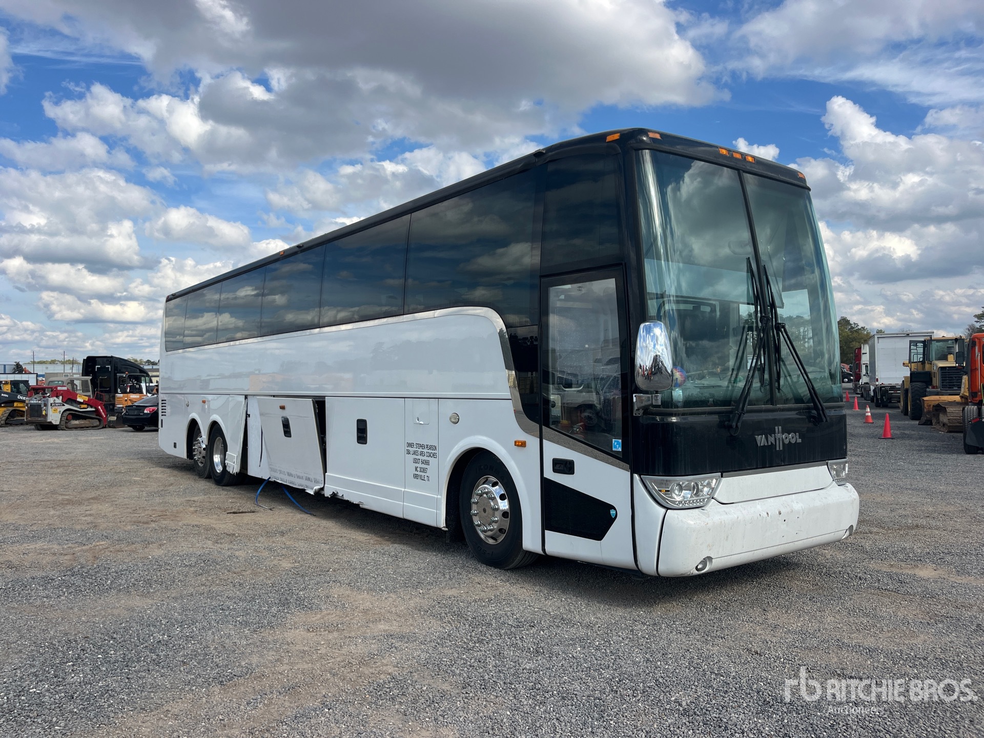 2014 Van Hool 6X4