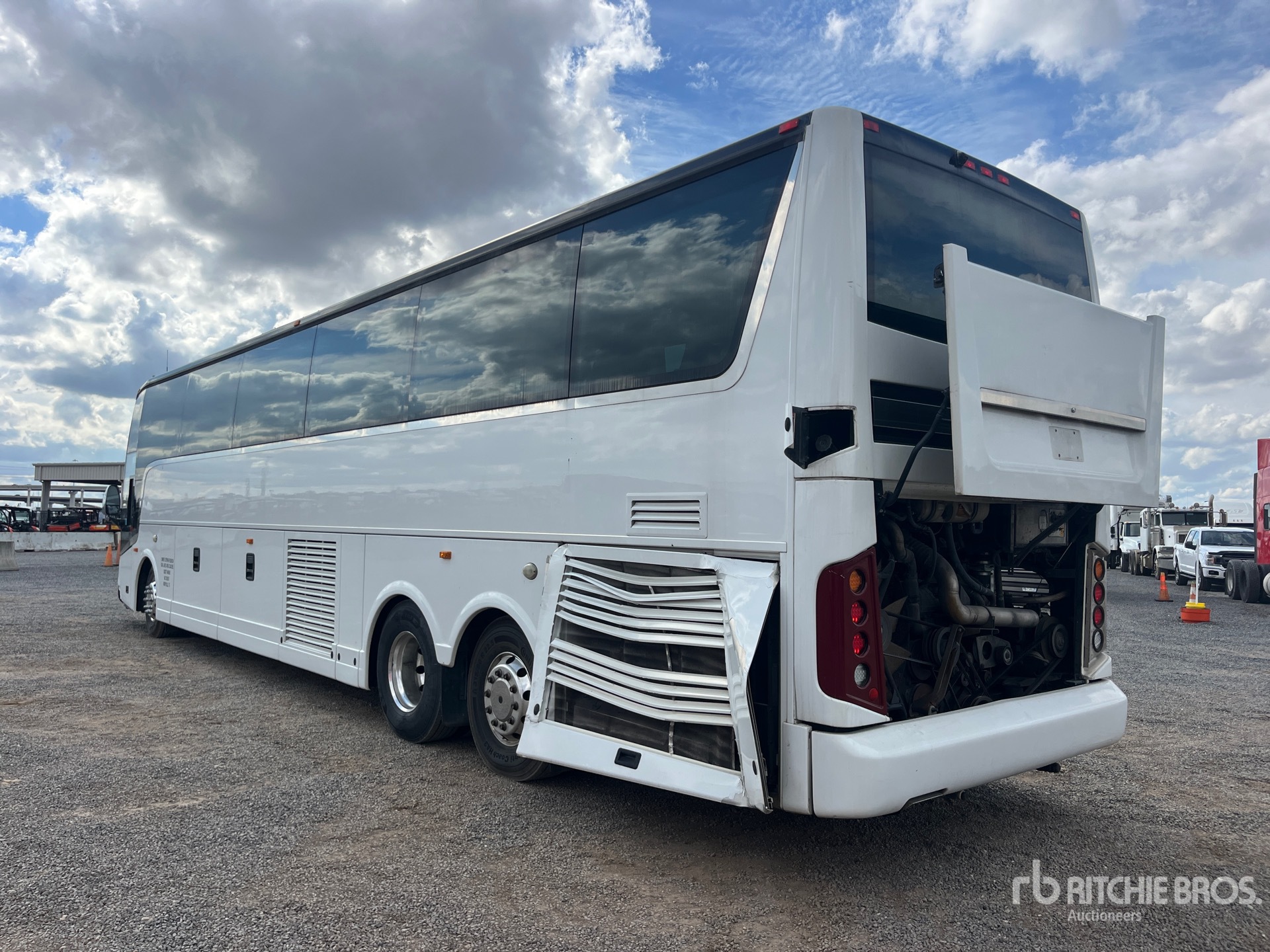 2014 Van Hool 6X4